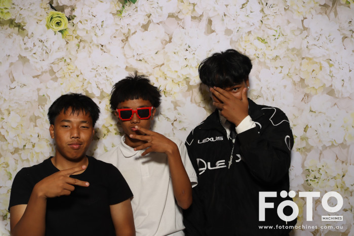 Pa Siang & Angun's Wedding | View more photos from the event at gallery.fotomachines.com.au/u/FOTOMachines/Pa-Siang-Anguns-Wedding