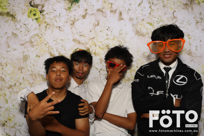 Pa Siang & Angun's Wedding | View more photos from the event at gallery.fotomachines.com.au/u/FOTOMachines/Pa-Siang-Anguns-Wedding