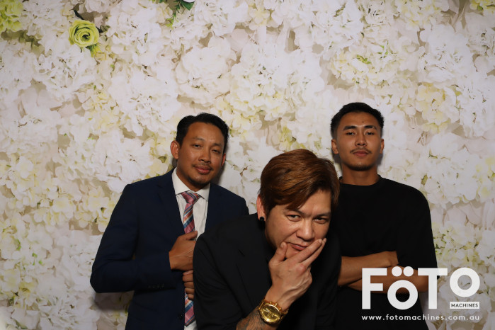 Pa Siang & Angun's Wedding | View more photos from the event at gallery.fotomachines.com.au/u/FOTOMachines/Pa-Siang-Anguns-Wedding