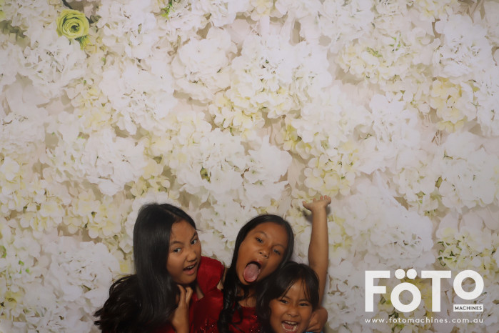 Pa Siang & Angun's Wedding | View more photos from the event at gallery.fotomachines.com.au/u/FOTOMachines/Pa-Siang-Anguns-Wedding