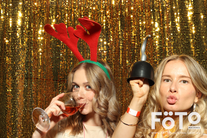 RAH ED Christmas Party | View more photos from the event at gallery.fotomachines.com.au/u/FOTOMachines/RAH-ED-Christmas-Party