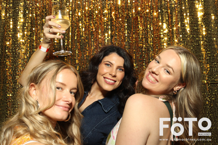 RAH ED Christmas Party | View more photos from the event at gallery.fotomachines.com.au/u/FOTOMachines/RAH-ED-Christmas-Party