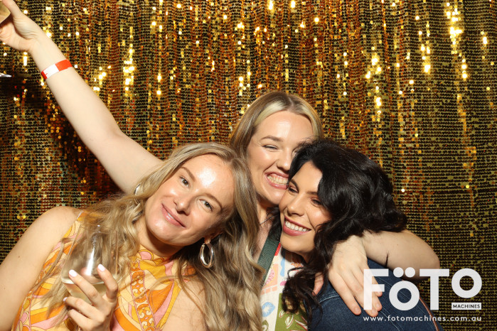 RAH ED Christmas Party | View more photos from the event at gallery.fotomachines.com.au/u/FOTOMachines/RAH-ED-Christmas-Party