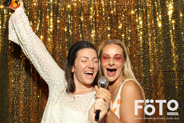 RAH ED Christmas Party | View more photos from the event at gallery.fotomachines.com.au/u/FOTOMachines/RAH-ED-Christmas-Party