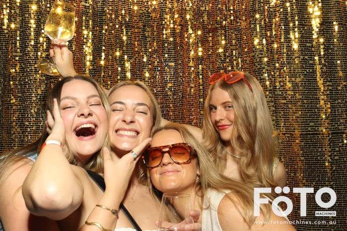 RAH ED Christmas Party | View more photos from the event at gallery.fotomachines.com.au/u/FOTOMachines/RAH-ED-Christmas-Party