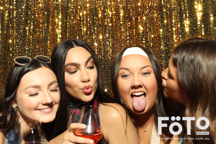 RAH ED Christmas Party | View more photos from the event at gallery.fotomachines.com.au/u/FOTOMachines/RAH-ED-Christmas-Party