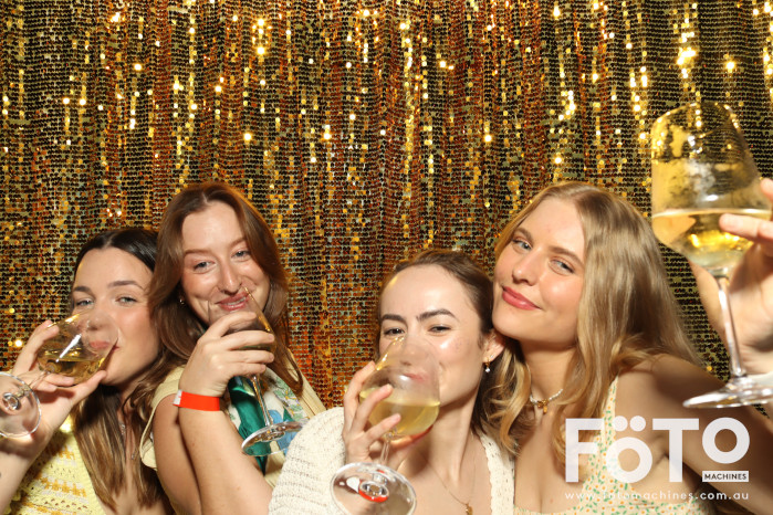 RAH ED Christmas Party | View more photos from the event at gallery.fotomachines.com.au/u/FOTOMachines/RAH-ED-Christmas-Party