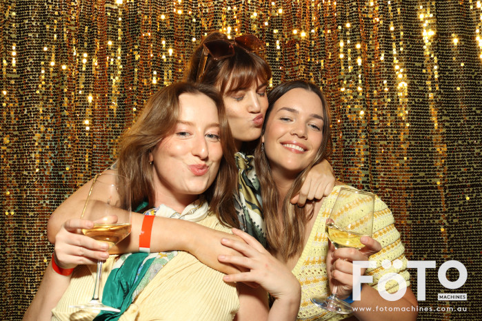 RAH ED Christmas Party | View more photos from the event at gallery.fotomachines.com.au/u/FOTOMachines/RAH-ED-Christmas-Party