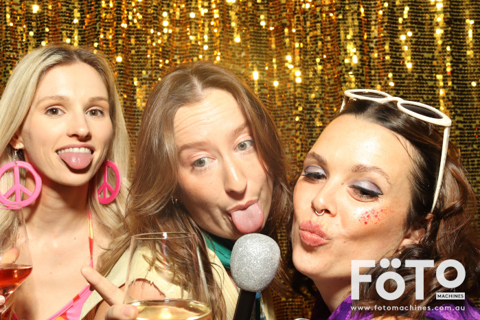 RAH ED Christmas Party | View more photos from the event at gallery.fotomachines.com.au/u/FOTOMachines/RAH-ED-Christmas-Party