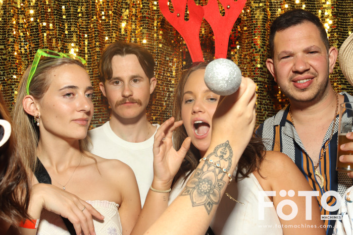 RAH ED Christmas Party | View more photos from the event at gallery.fotomachines.com.au/u/FOTOMachines/RAH-ED-Christmas-Party