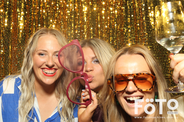 RAH ED Christmas Party | View more photos from the event at gallery.fotomachines.com.au/u/FOTOMachines/RAH-ED-Christmas-Party