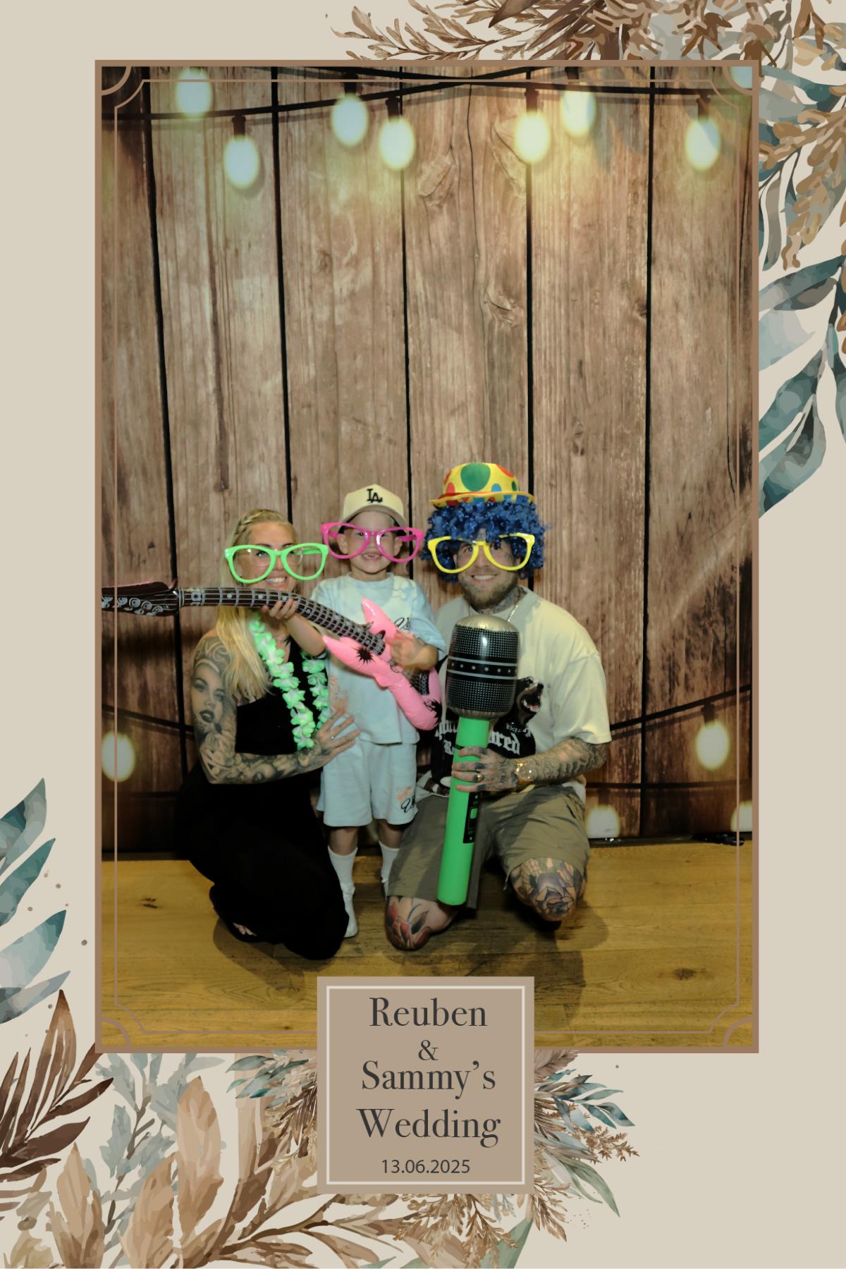 Reuben & Sammy's Wedding | View more photos from the event at mediagallery.flameentertainments.co.uk/u/Flame-Entertainments/Reuben-Sammys-Wedding