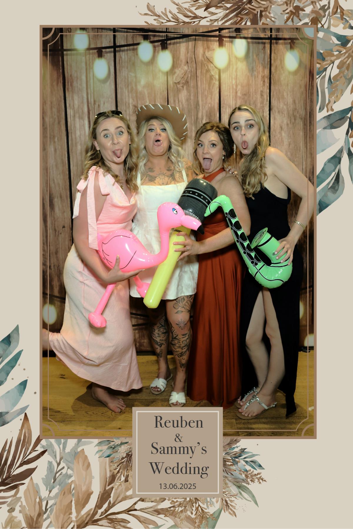 Reuben & Sammy's Wedding | View more photos from the event at mediagallery.flameentertainments.co.uk/u/Flame-Entertainments/Reuben-Sammys-Wedding