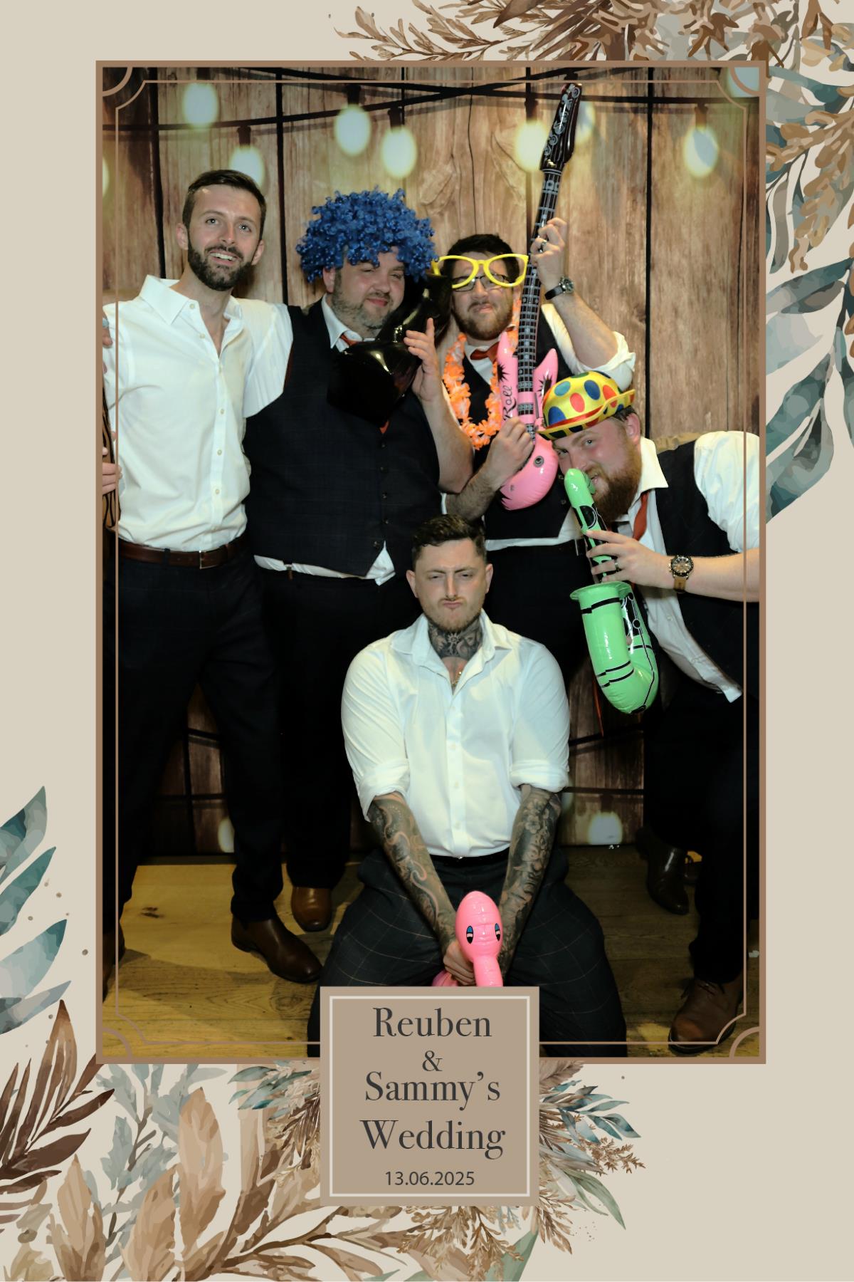 Reuben & Sammy's Wedding | View more photos from the event at mediagallery.flameentertainments.co.uk/u/Flame-Entertainments/Reuben-Sammys-Wedding