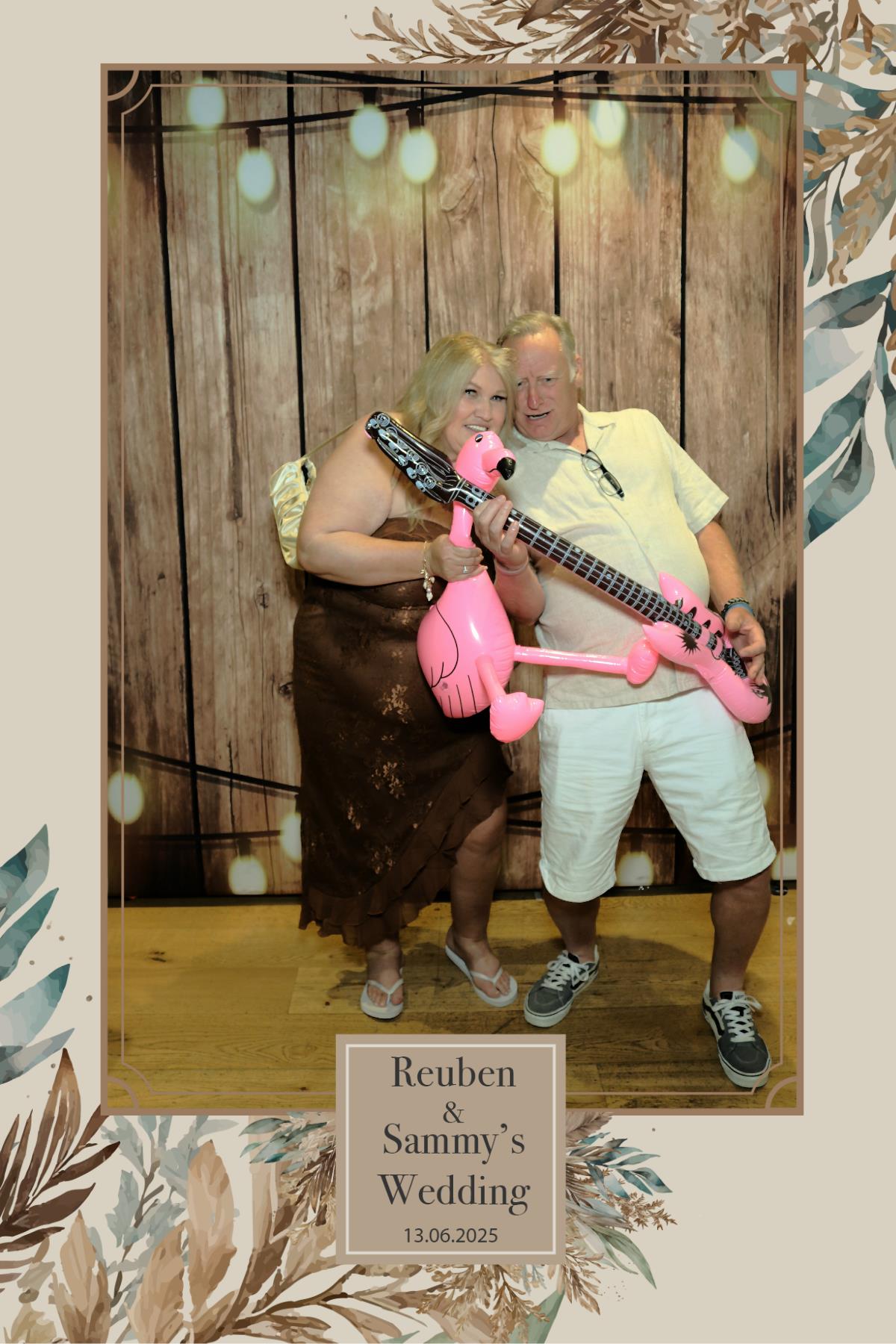 Reuben & Sammy's Wedding | View more photos from the event at mediagallery.flameentertainments.co.uk/u/Flame-Entertainments/Reuben-Sammys-Wedding