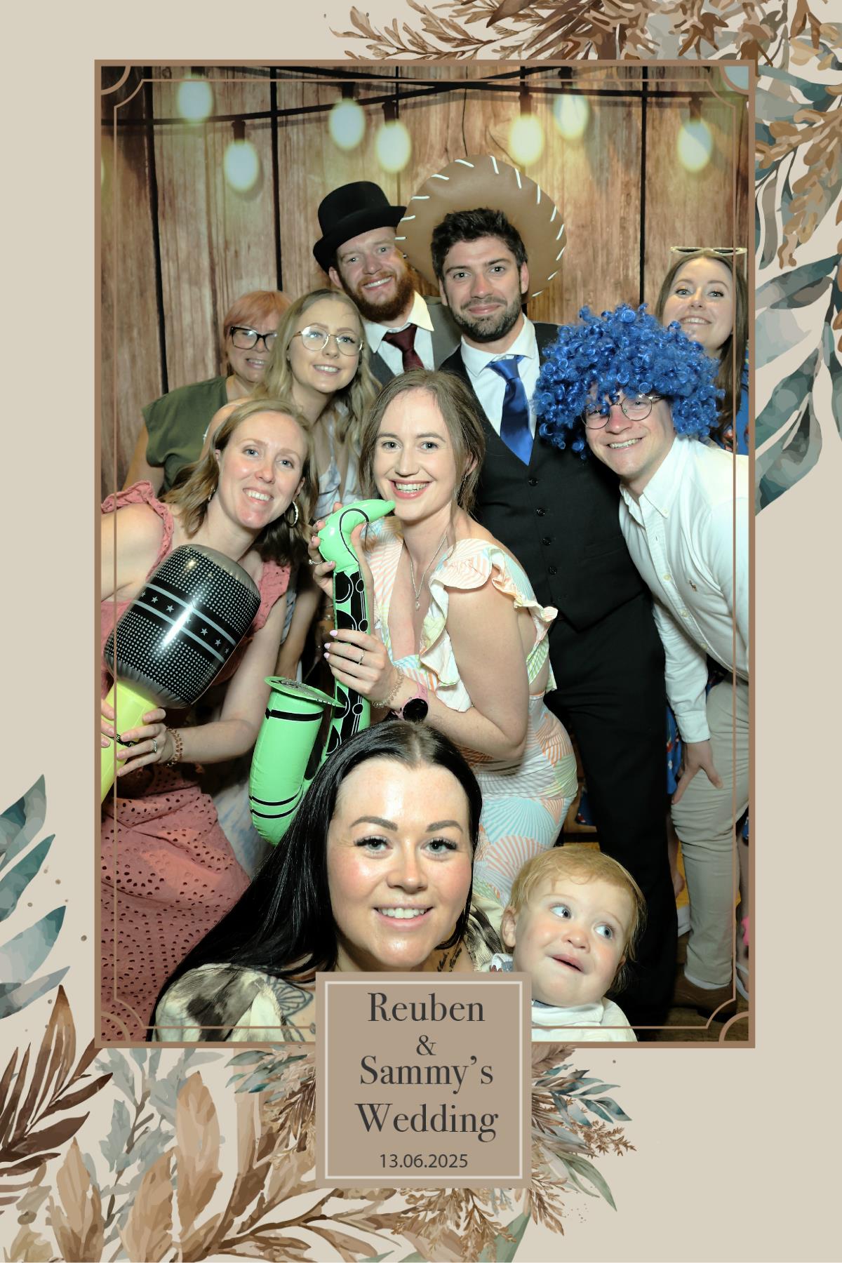 Reuben & Sammy's Wedding | View more photos from the event at mediagallery.flameentertainments.co.uk/u/Flame-Entertainments/Reuben-Sammys-Wedding