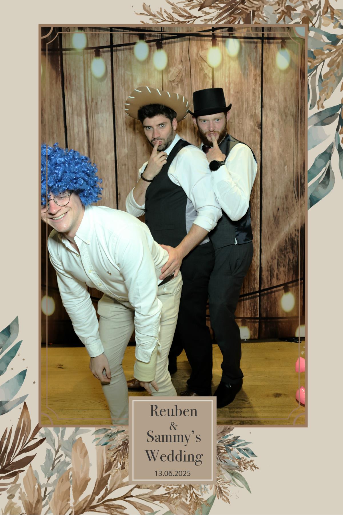 Reuben & Sammy's Wedding | View more photos from the event at mediagallery.flameentertainments.co.uk/u/Flame-Entertainments/Reuben-Sammys-Wedding