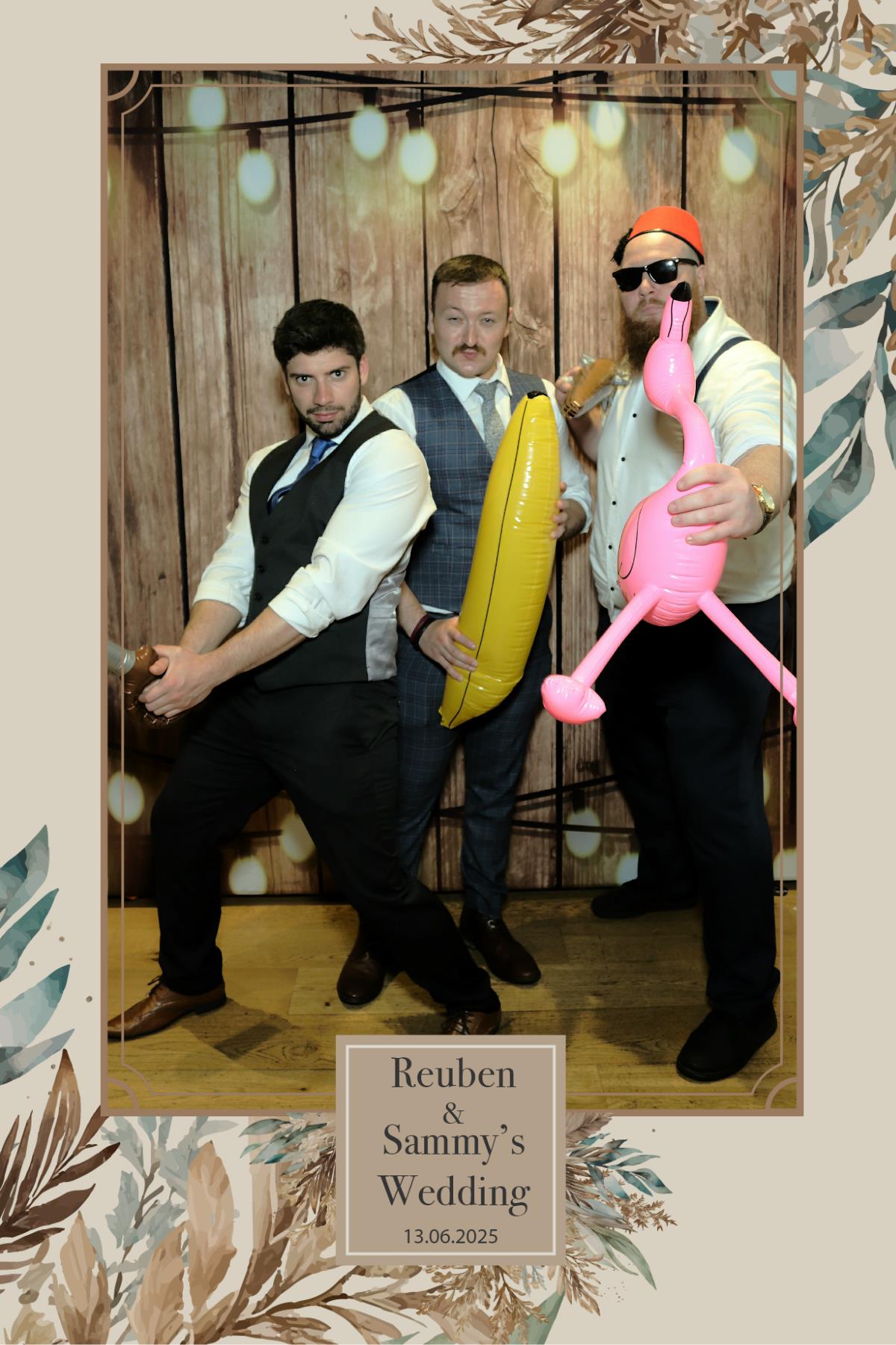 Reuben & Sammy's Wedding | View more photos from the event at mediagallery.flameentertainments.co.uk/u/Flame-Entertainments/Reuben-Sammys-Wedding