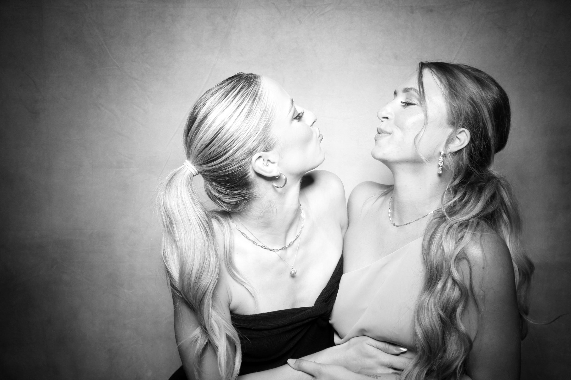 Madison and Trevon | View more photos from the event at photos.fotably.com/u/FotablyPhotoBooth/Madison-and-Trevon