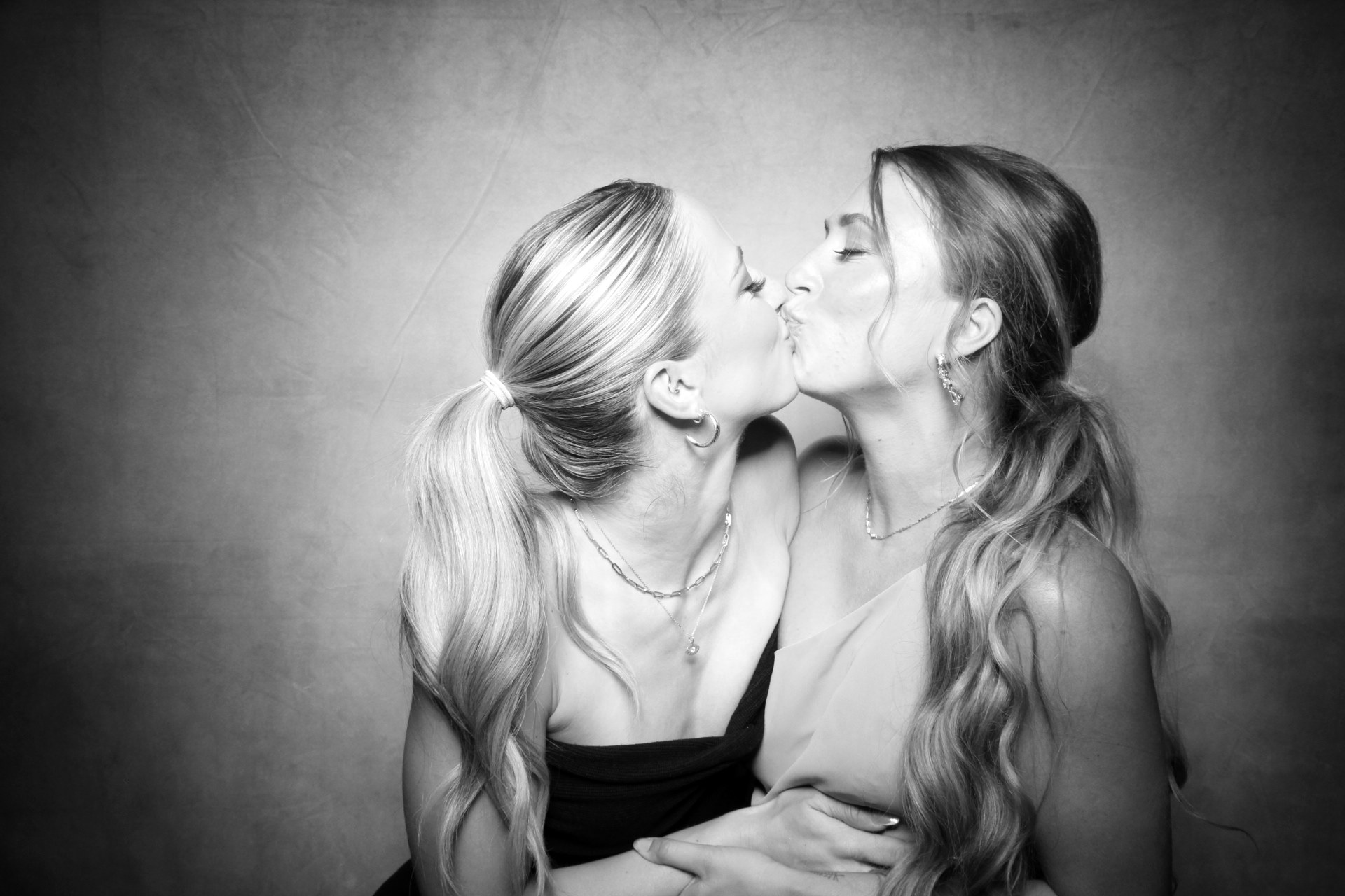 Madison and Trevon | View more photos from the event at photos.fotably.com/u/FotablyPhotoBooth/Madison-and-Trevon