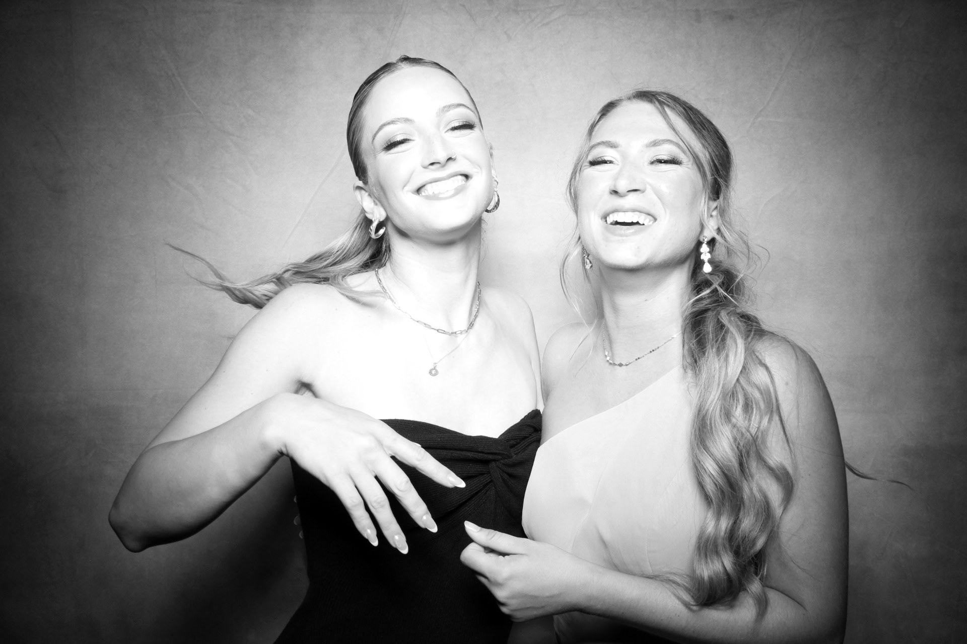 Madison and Trevon | View more photos from the event at photos.fotably.com/u/FotablyPhotoBooth/Madison-and-Trevon