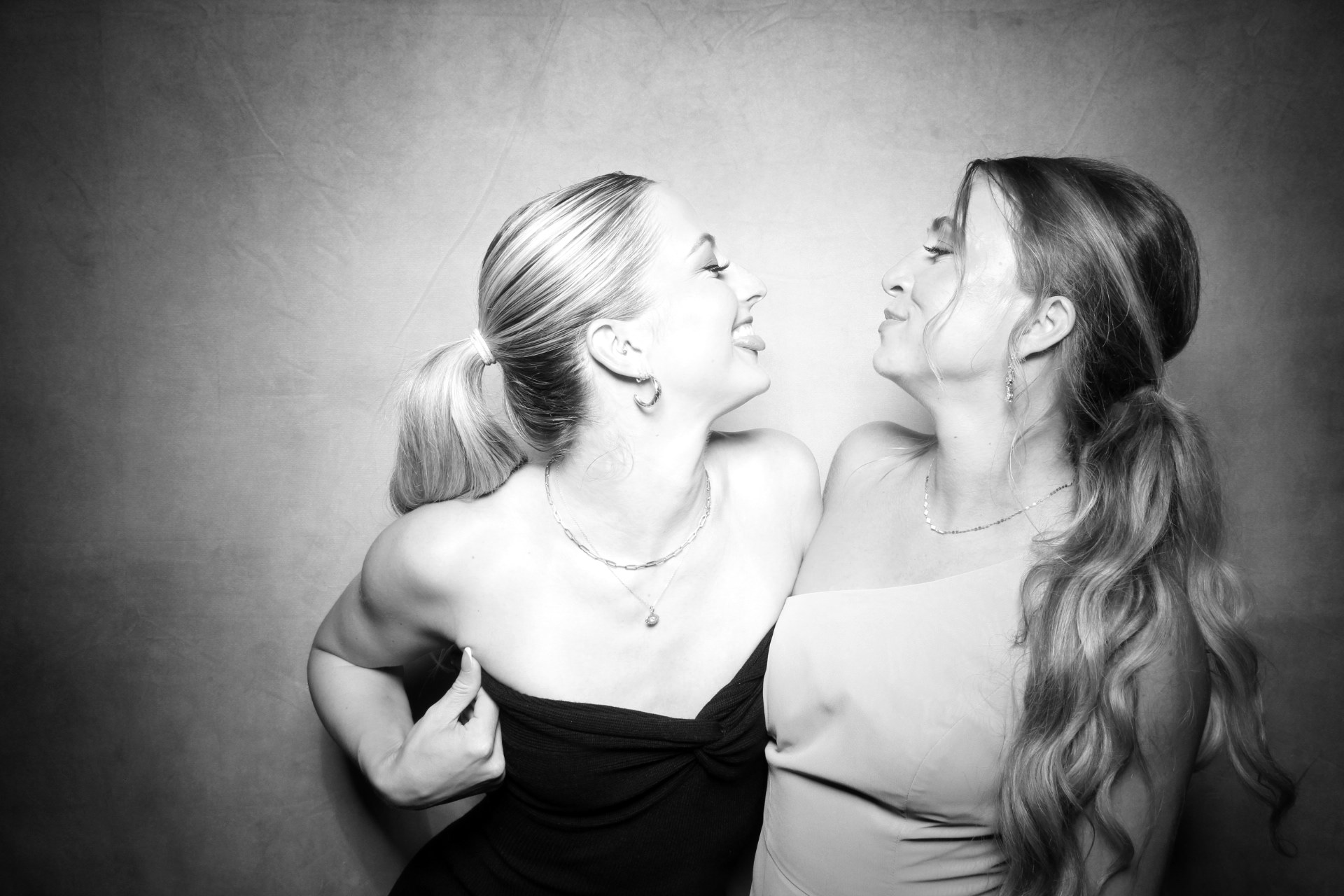 Madison and Trevon | View more photos from the event at photos.fotably.com/u/FotablyPhotoBooth/Madison-and-Trevon