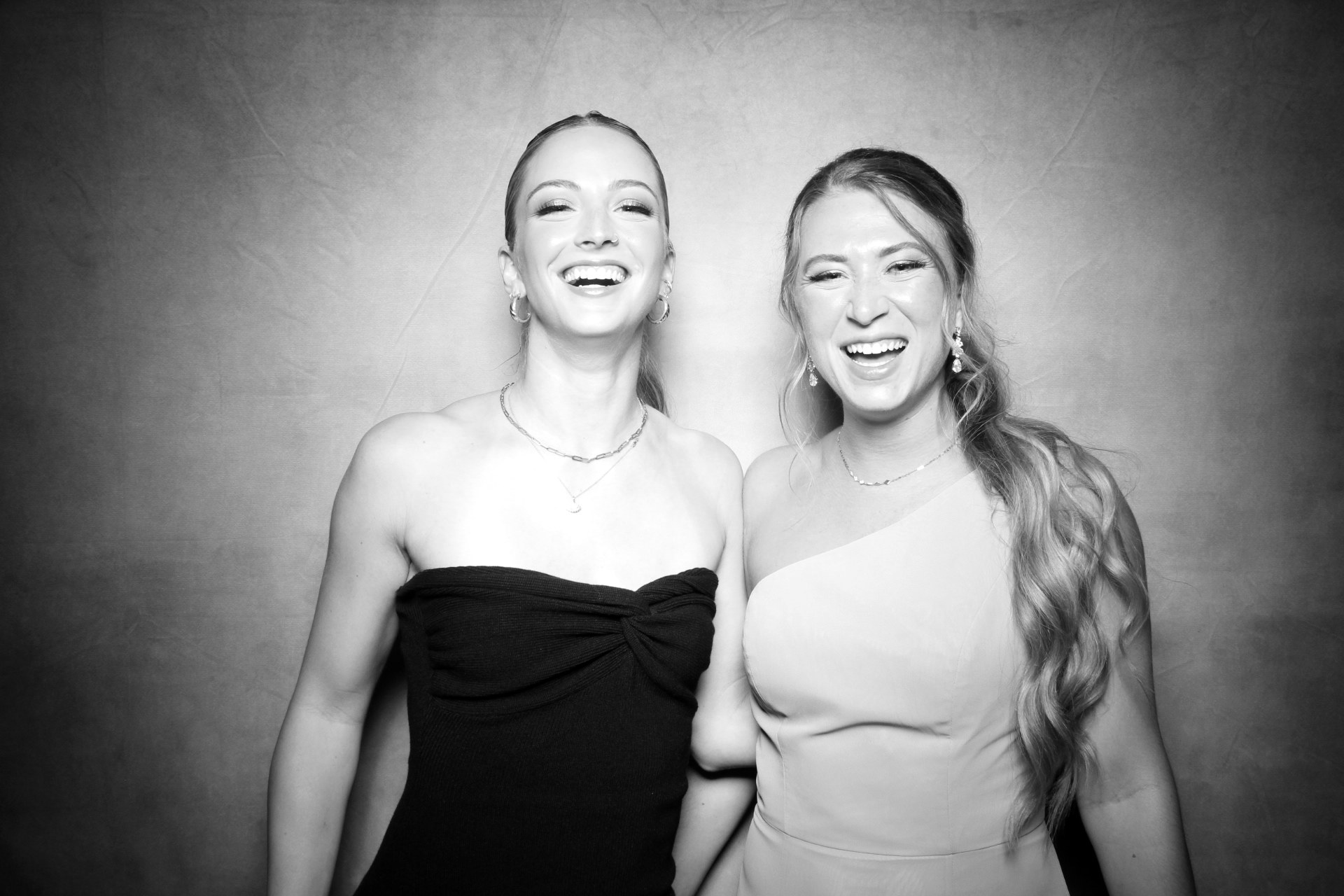 Madison and Trevon | View more photos from the event at photos.fotably.com/u/FotablyPhotoBooth/Madison-and-Trevon