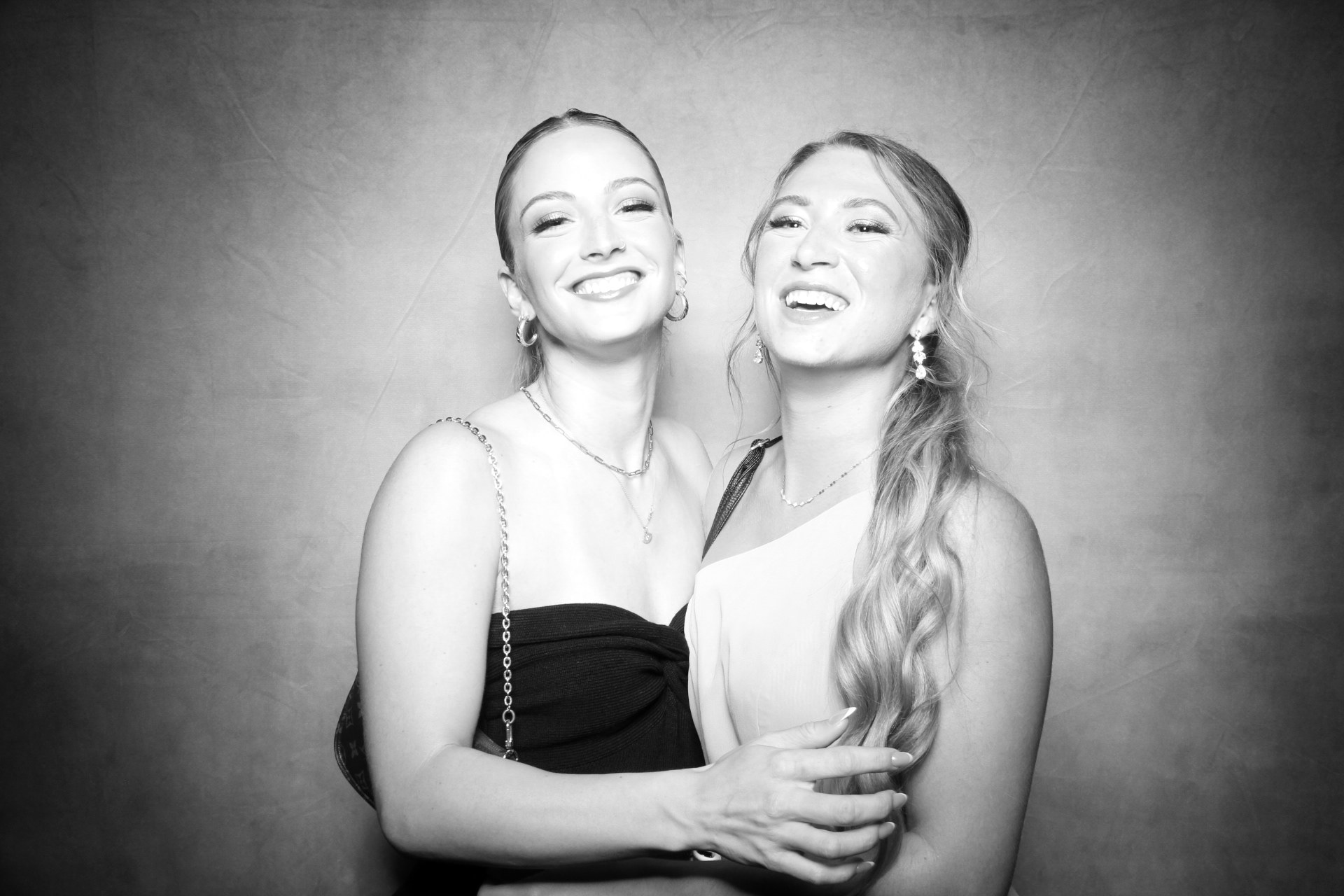 Madison and Trevon | View more photos from the event at photos.fotably.com/u/FotablyPhotoBooth/Madison-and-Trevon