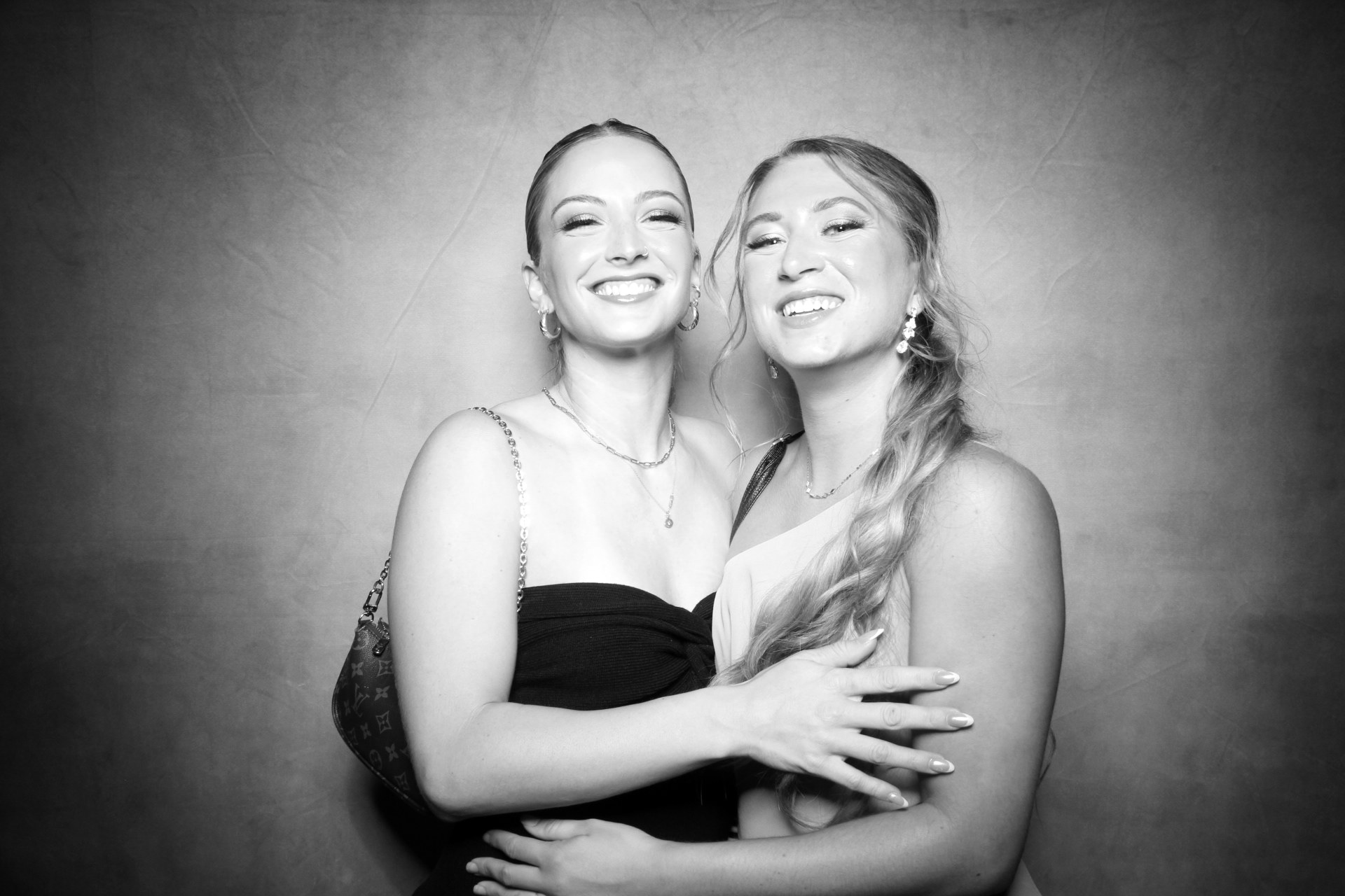 Madison and Trevon | View more photos from the event at photos.fotably.com/u/FotablyPhotoBooth/Madison-and-Trevon