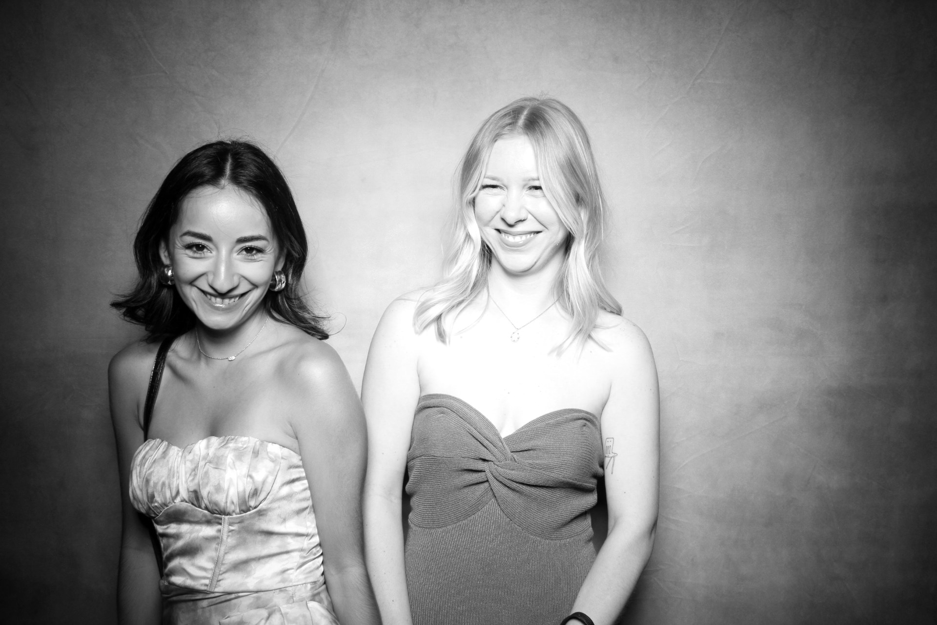 Madison and Trevon | View more photos from the event at photos.fotably.com/u/FotablyPhotoBooth/Madison-and-Trevon