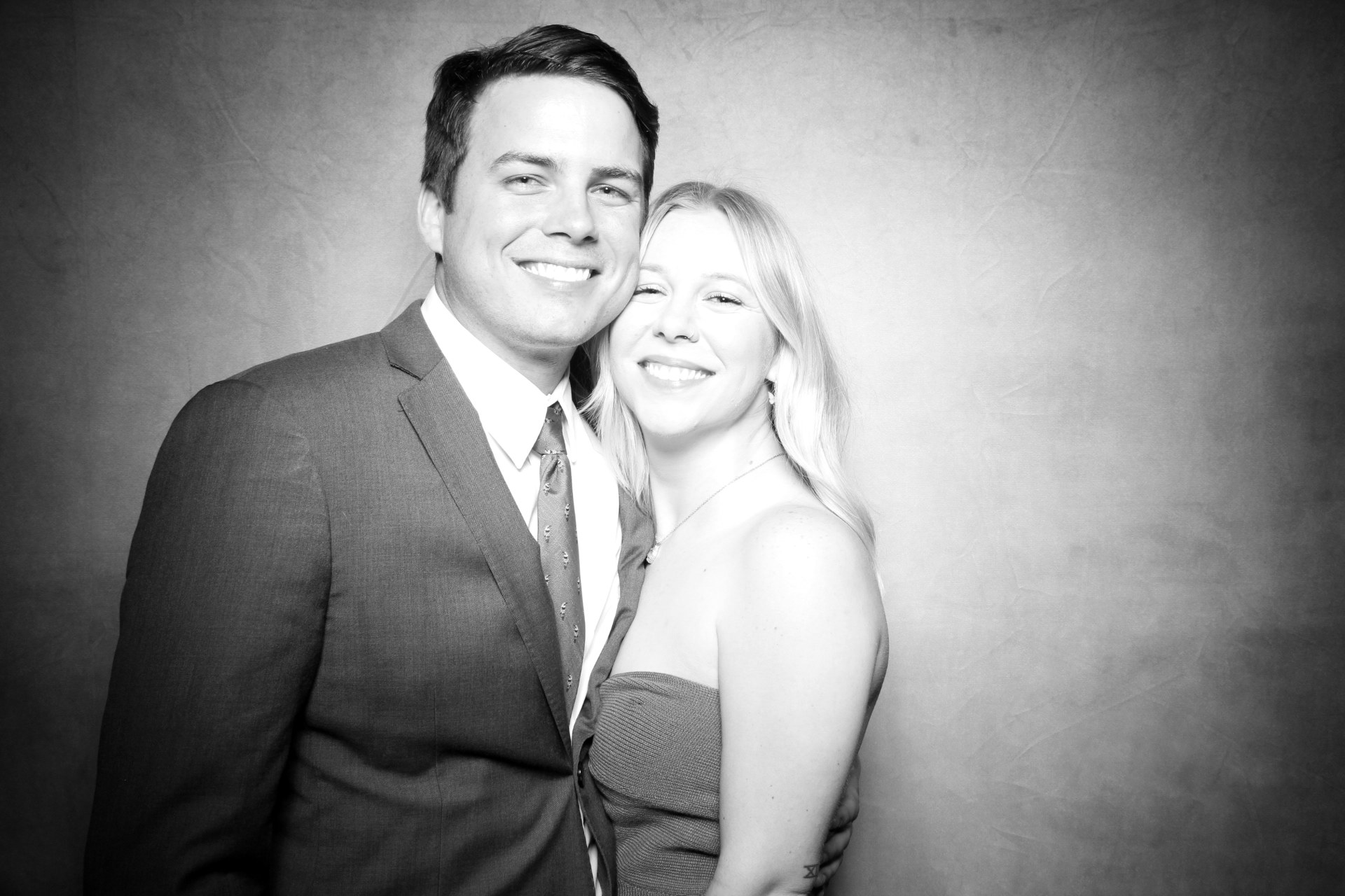 Madison and Trevon | View more photos from the event at photos.fotably.com/u/FotablyPhotoBooth/Madison-and-Trevon