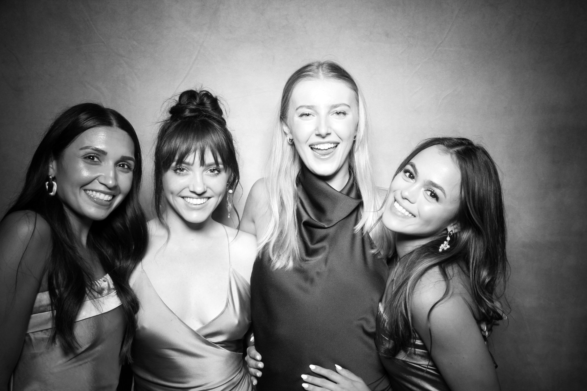 Madison and Trevon | View more photos from the event at photos.fotably.com/u/FotablyPhotoBooth/Madison-and-Trevon