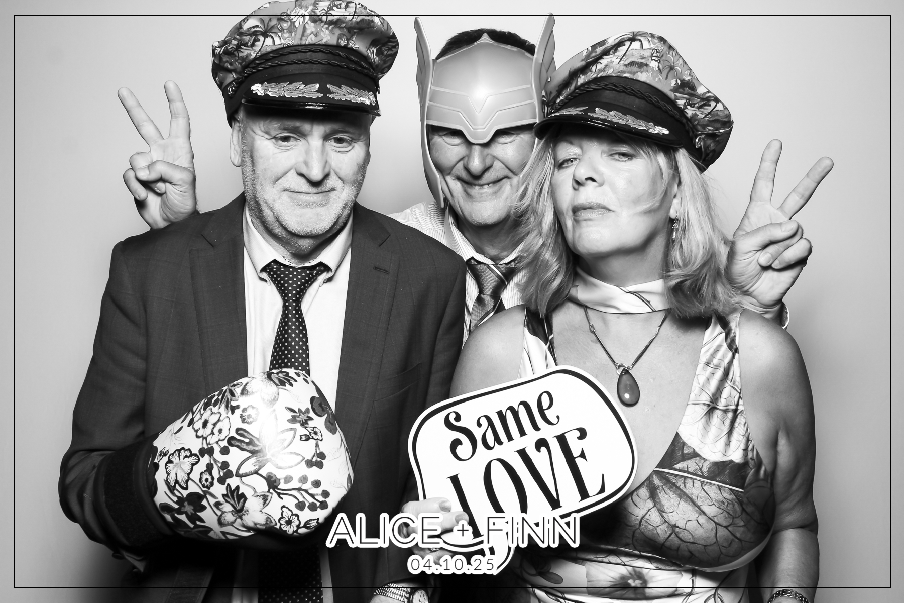 Alice & Finn Wedding | View more photos from the event at gallery.freshbooths.com/u/FreshBooths/Alice-Finn-Wedding