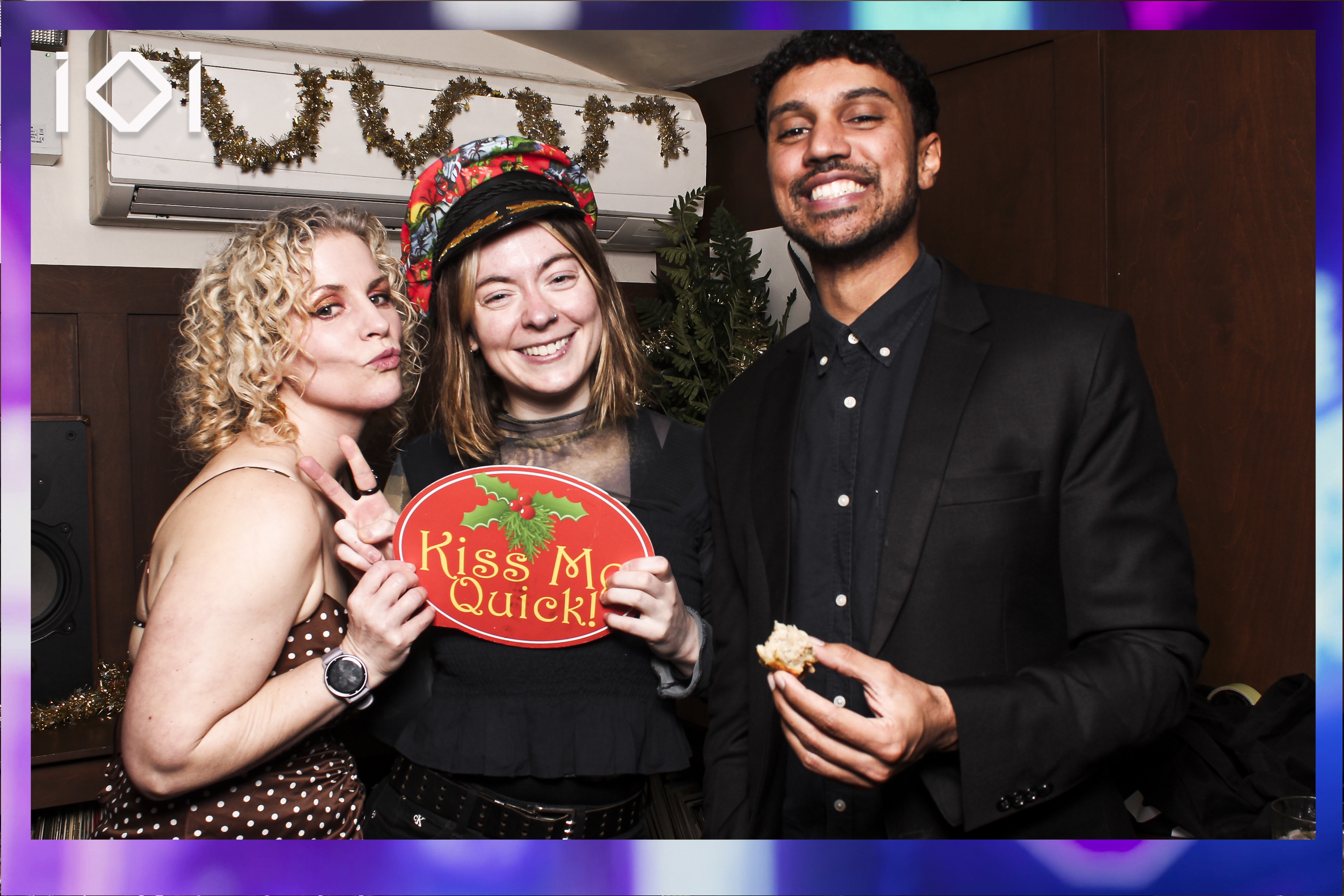 IOI Xmas 2025 | View more photos from the event at gallery.freshbooths.com/u/FreshBooths/IOI-Xmas-2025