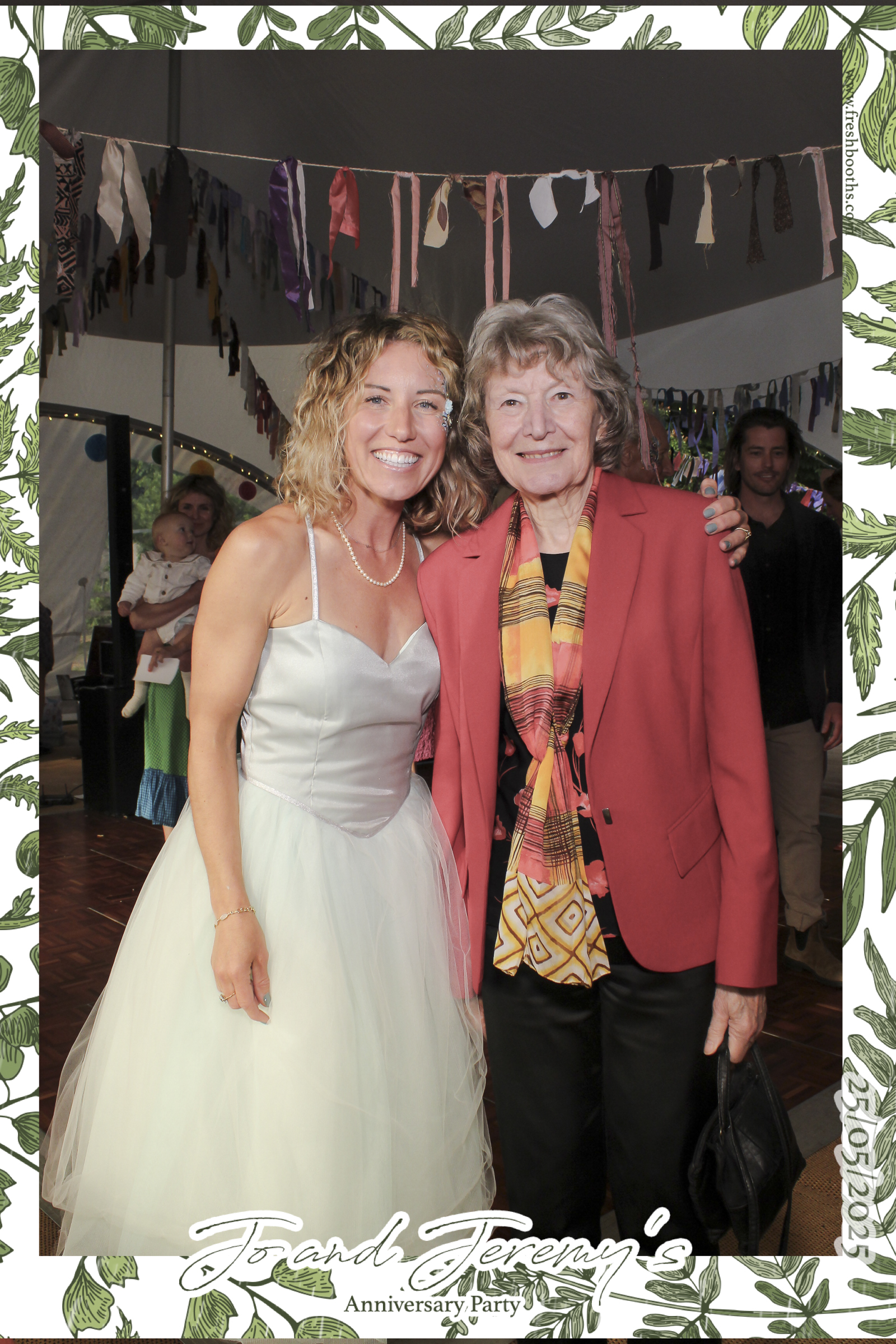 Jo & Jeremy Wedding Anniversary | View more photos from the event at gallery.freshbooths.com/u/FreshBooths/Jo-Jeremy-Wedding-Anniversary