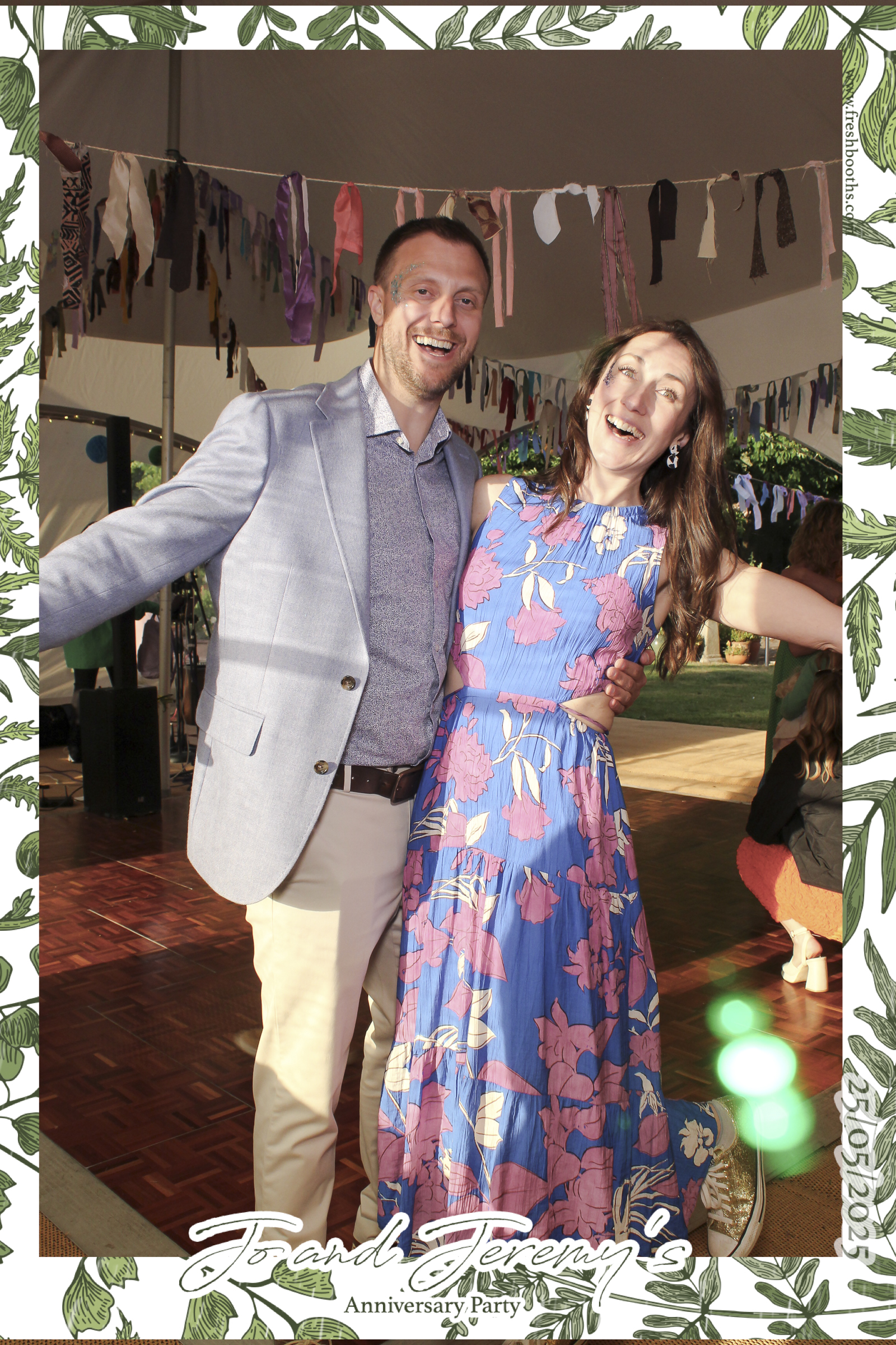 Jo & Jeremy Wedding Anniversary | View more photos from the event at gallery.freshbooths.com/u/FreshBooths/Jo-Jeremy-Wedding-Anniversary