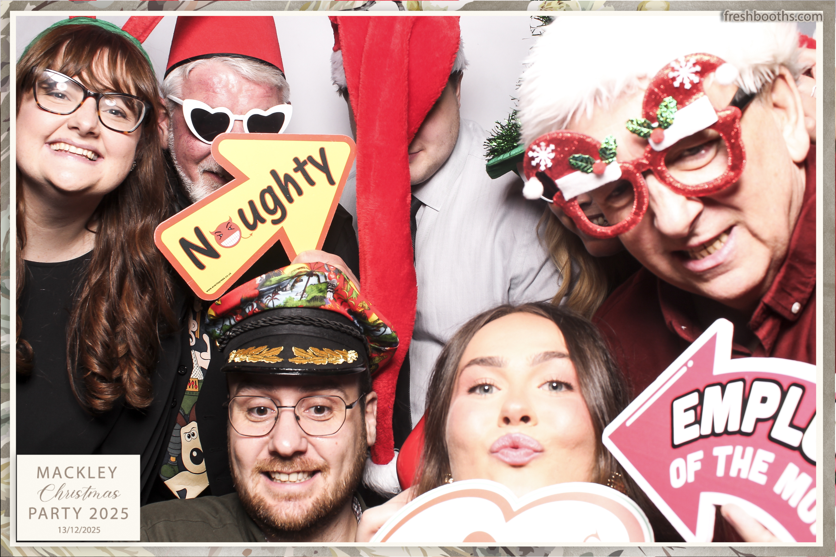 Mackley Xmas 2025 | View more photos from the event at gallery.freshbooths.com/u/FreshBooths/Mackley-Xmas-2025