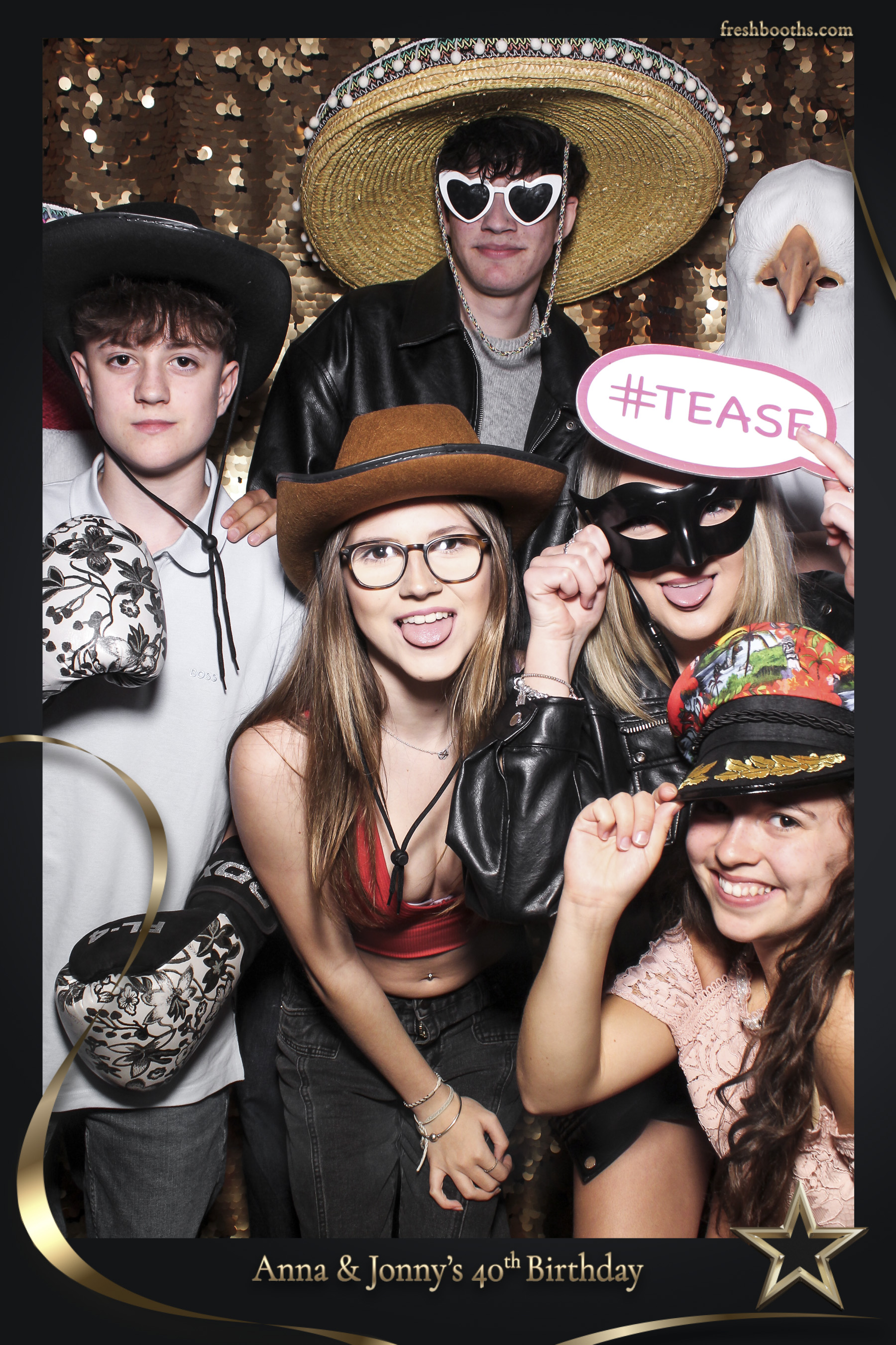 Jonny & Anna 40th | View more photos from the event at gallery.freshbooths.com/u/FreshBooths/Jonny-Anna-40th