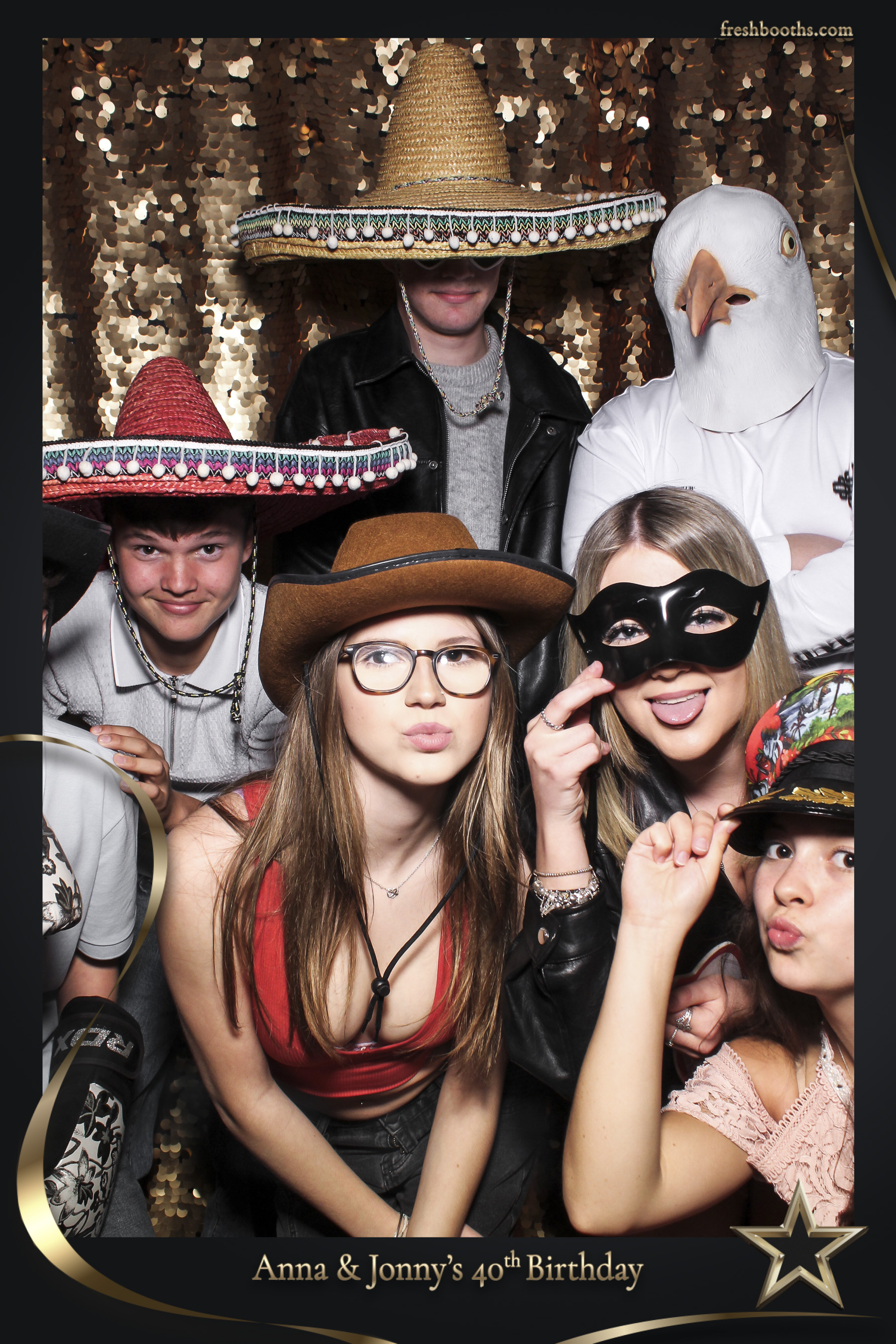 Jonny & Anna 40th | View more photos from the event at gallery.freshbooths.com/u/FreshBooths/Jonny-Anna-40th