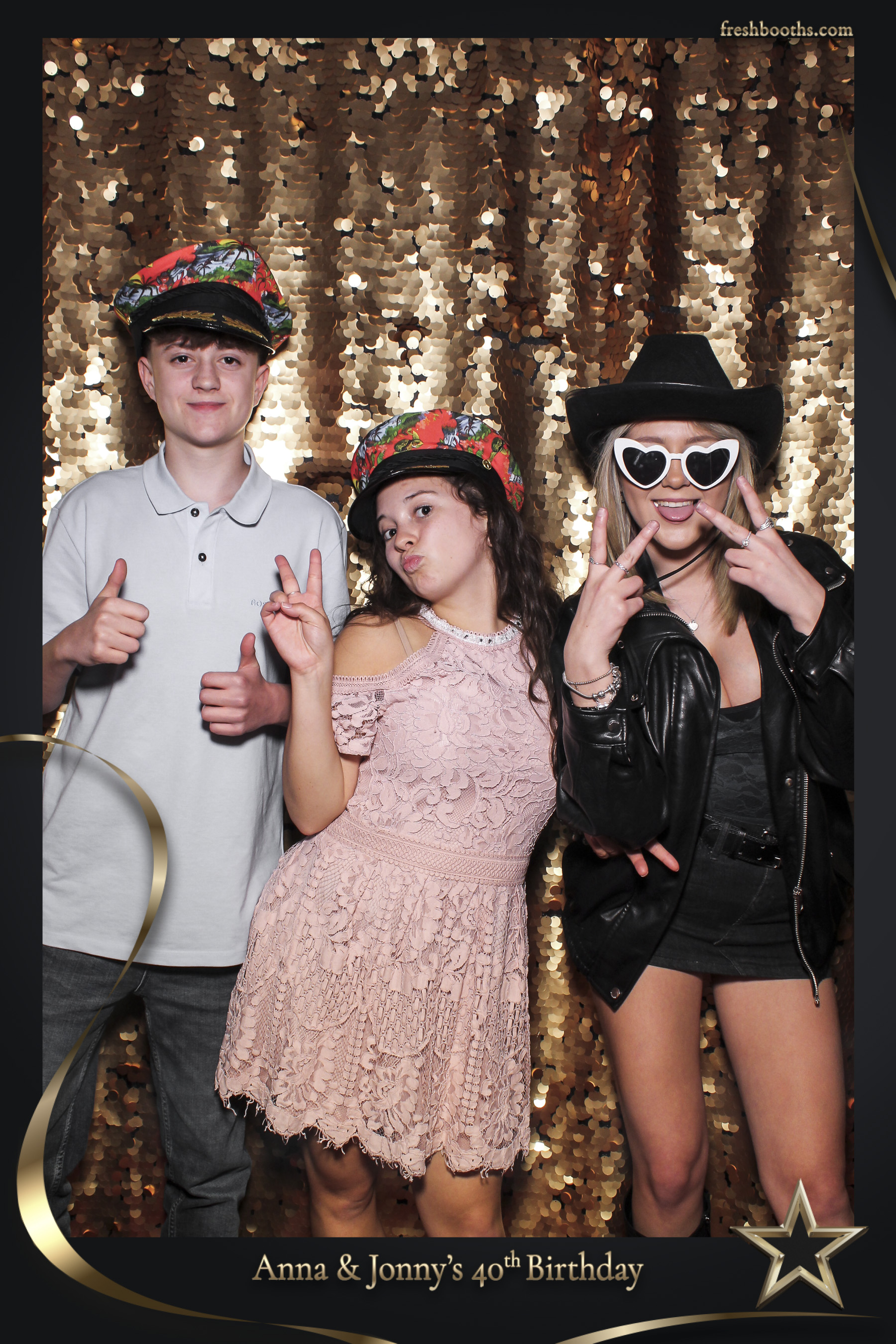 Jonny & Anna 40th | View more photos from the event at gallery.freshbooths.com/u/FreshBooths/Jonny-Anna-40th