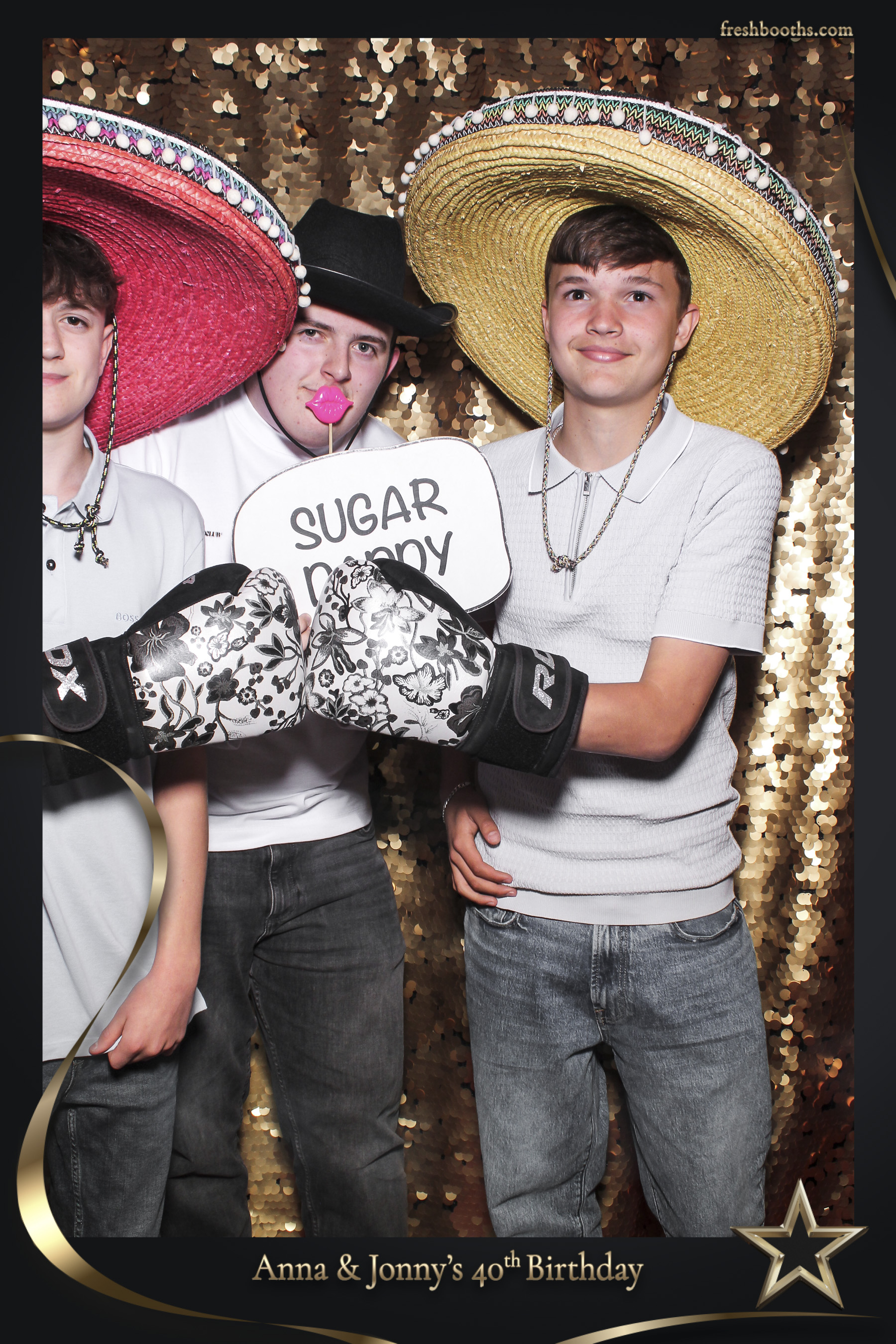 Jonny & Anna 40th | View more photos from the event at gallery.freshbooths.com/u/FreshBooths/Jonny-Anna-40th