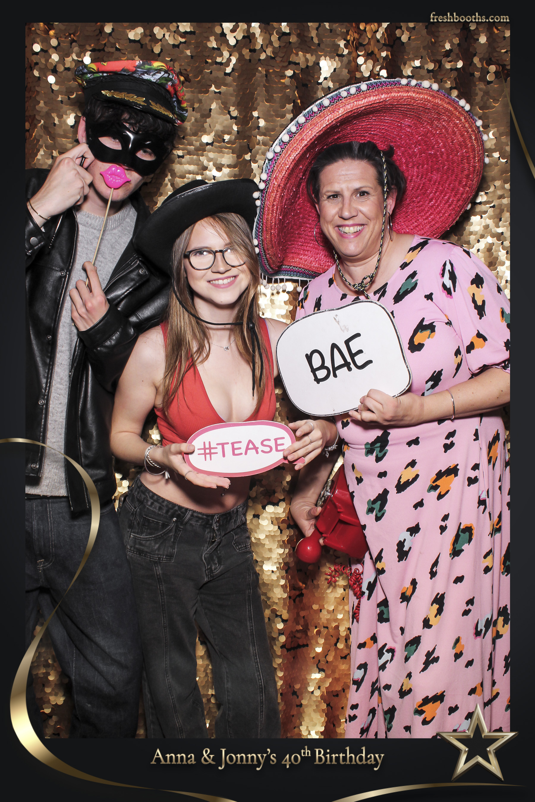 Jonny & Anna 40th | View more photos from the event at gallery.freshbooths.com/u/FreshBooths/Jonny-Anna-40th