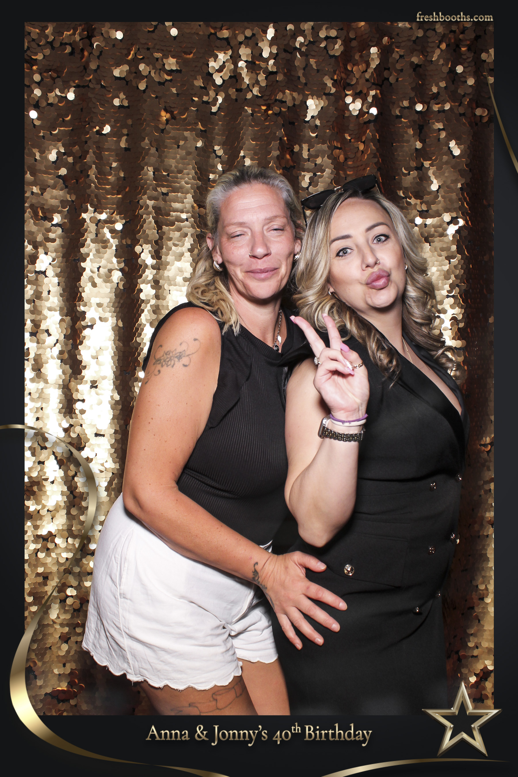 Jonny & Anna 40th | View more photos from the event at gallery.freshbooths.com/u/FreshBooths/Jonny-Anna-40th