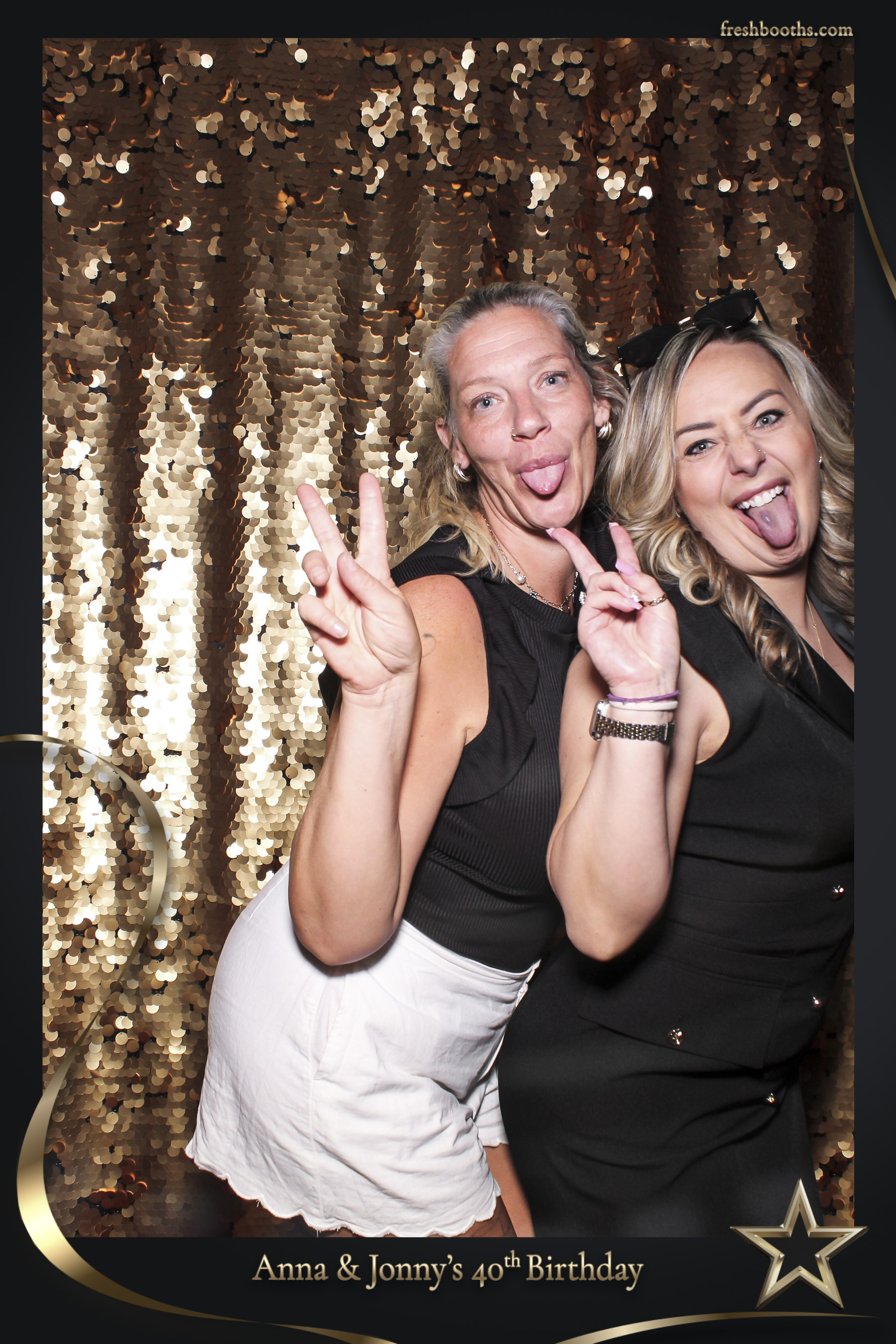 Jonny & Anna 40th | View more photos from the event at gallery.freshbooths.com/u/FreshBooths/Jonny-Anna-40th