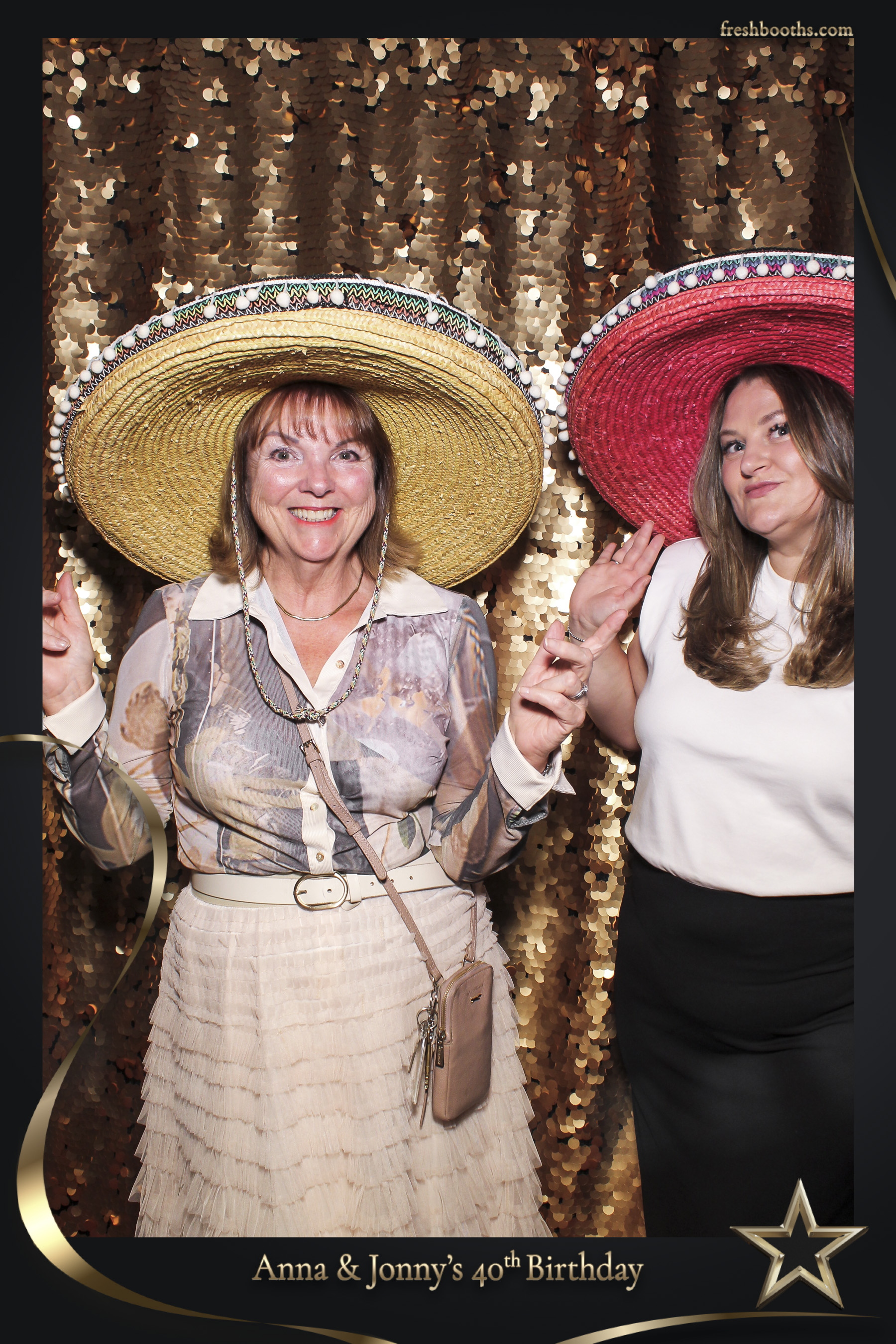Jonny & Anna 40th | View more photos from the event at gallery.freshbooths.com/u/FreshBooths/Jonny-Anna-40th
