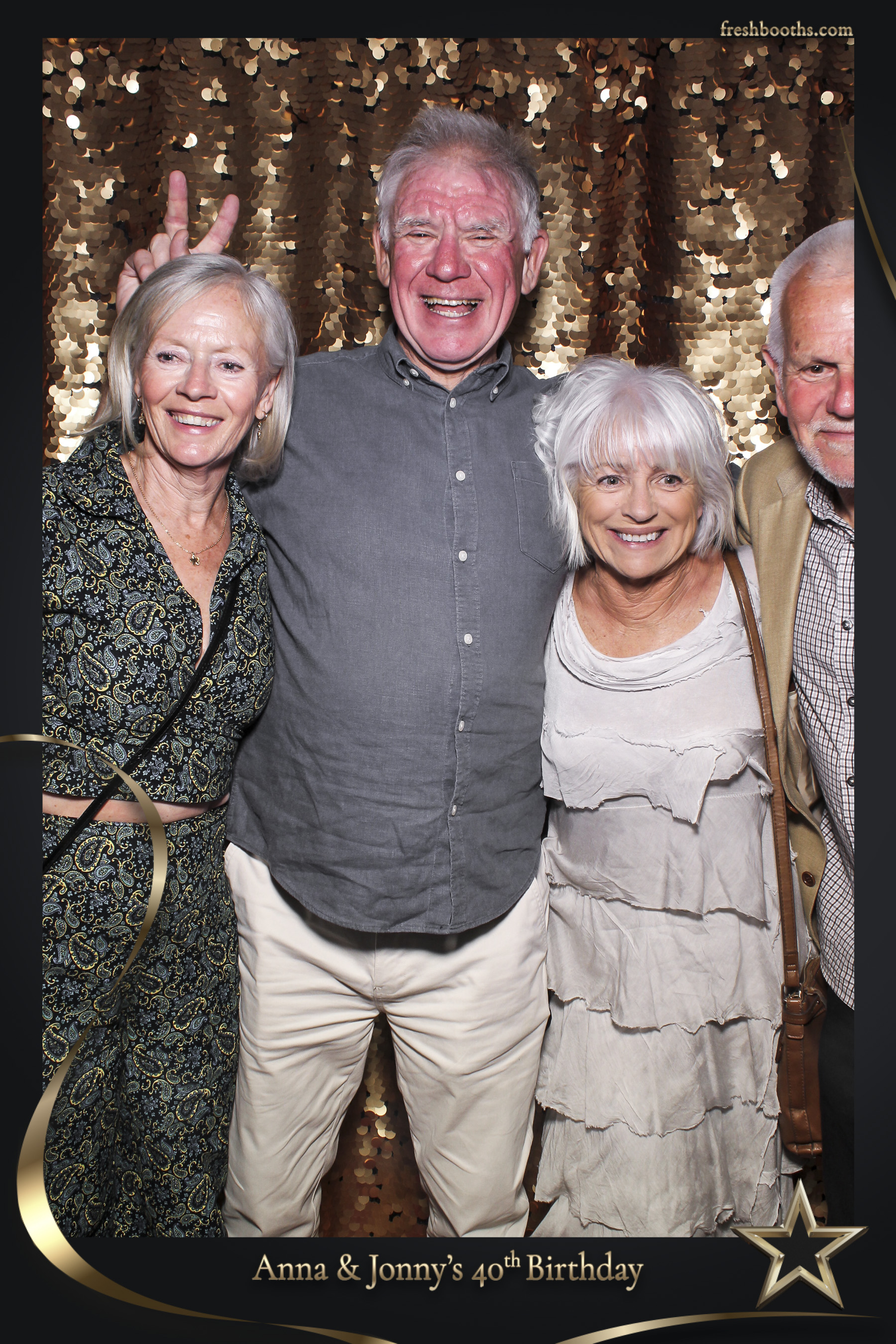 Jonny & Anna 40th | View more photos from the event at gallery.freshbooths.com/u/FreshBooths/Jonny-Anna-40th