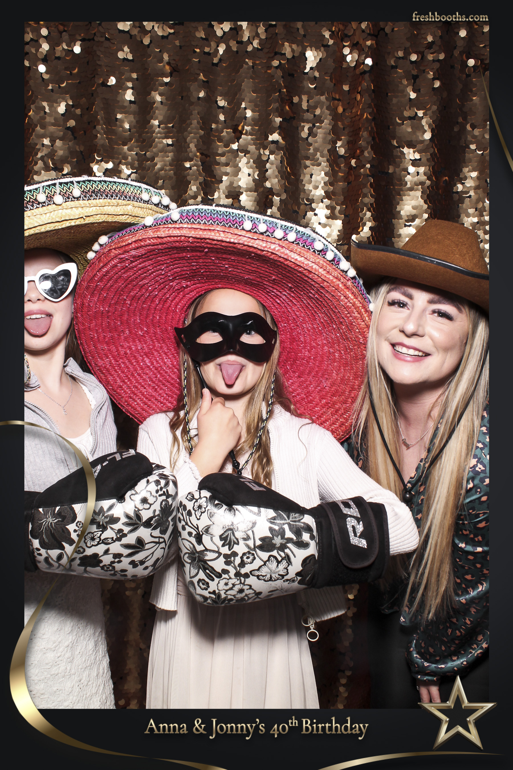 Jonny & Anna 40th | View more photos from the event at gallery.freshbooths.com/u/FreshBooths/Jonny-Anna-40th