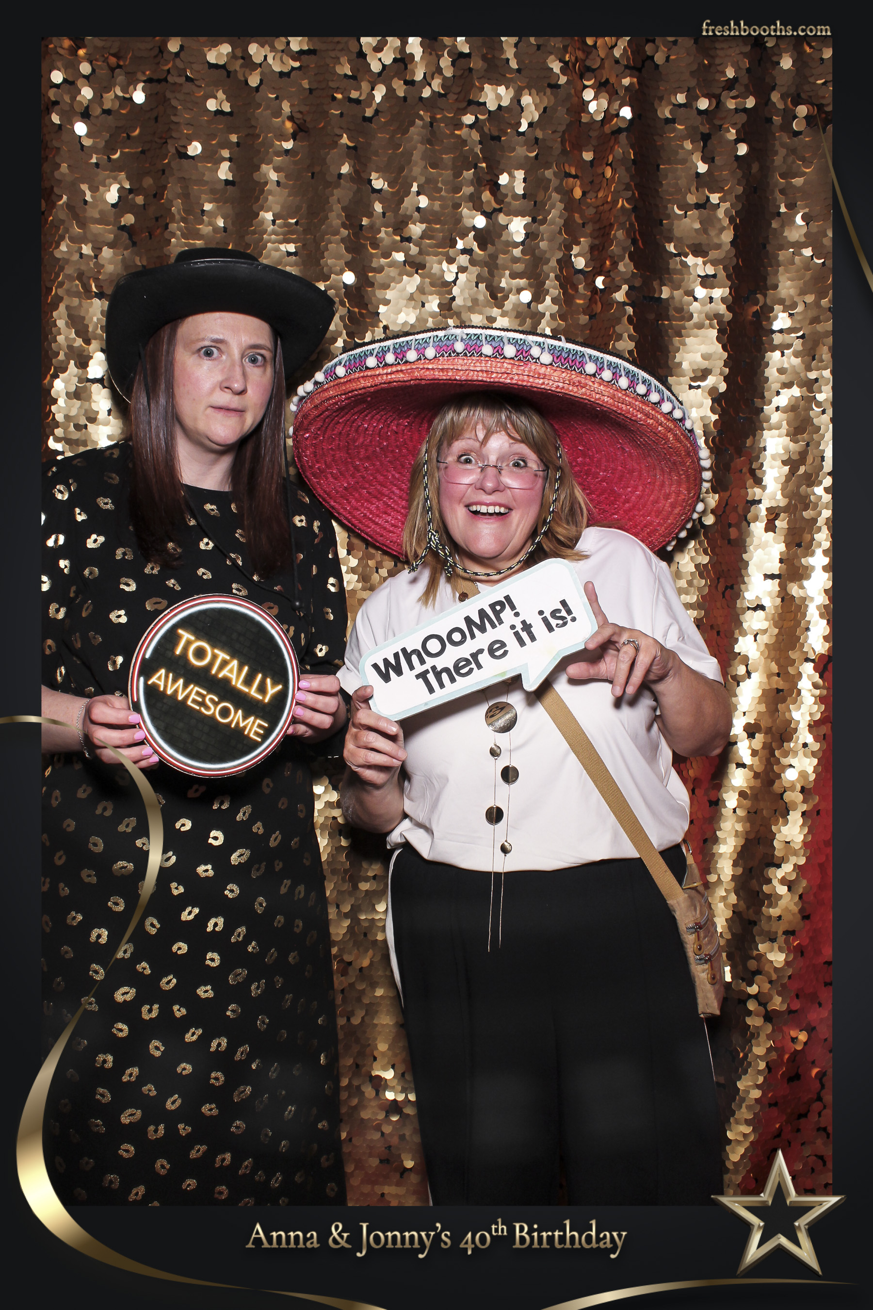 Jonny & Anna 40th | View more photos from the event at gallery.freshbooths.com/u/FreshBooths/Jonny-Anna-40th
