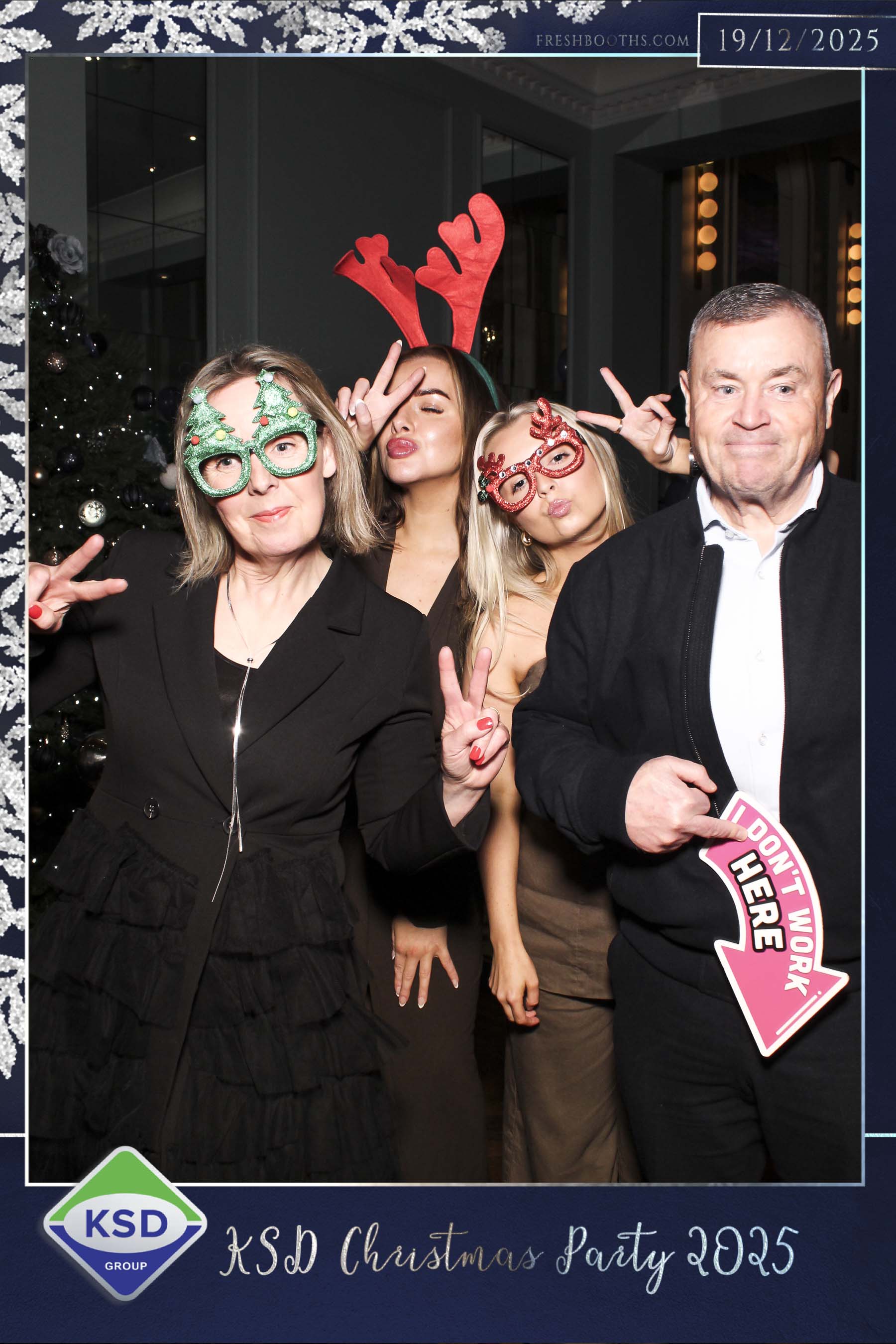 KSD Christmas Party 2025 | View more photos from the event at gallery.freshbooths.com/u/FreshBooths/KSD-Christmas-Party-2025
