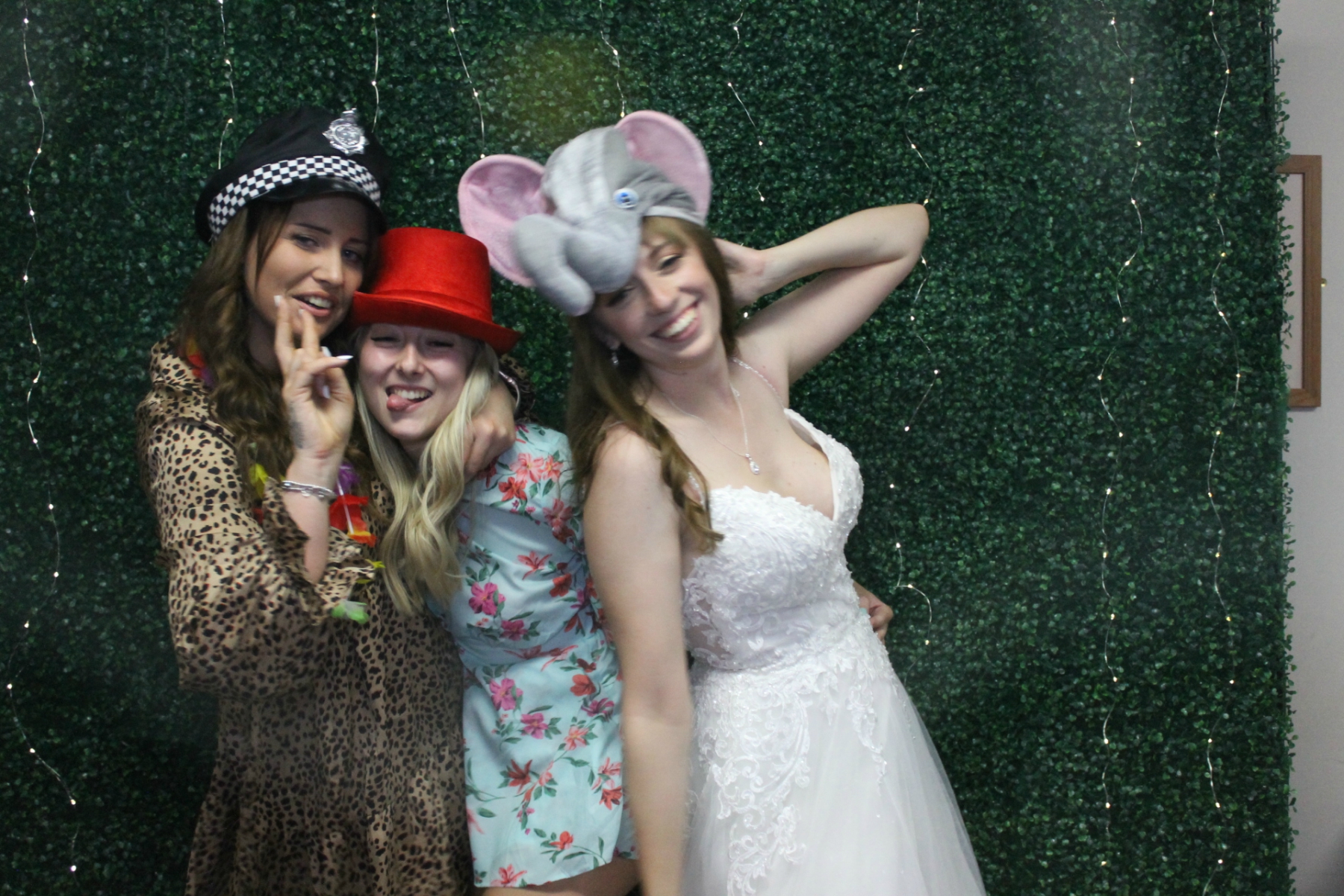 Courtney & Pete's Wedding Celebration | View more photos from the event at gallery.funbooth.uk.com/u/FunboothLTD1/Courtney-Petes-Wedding-Celebration